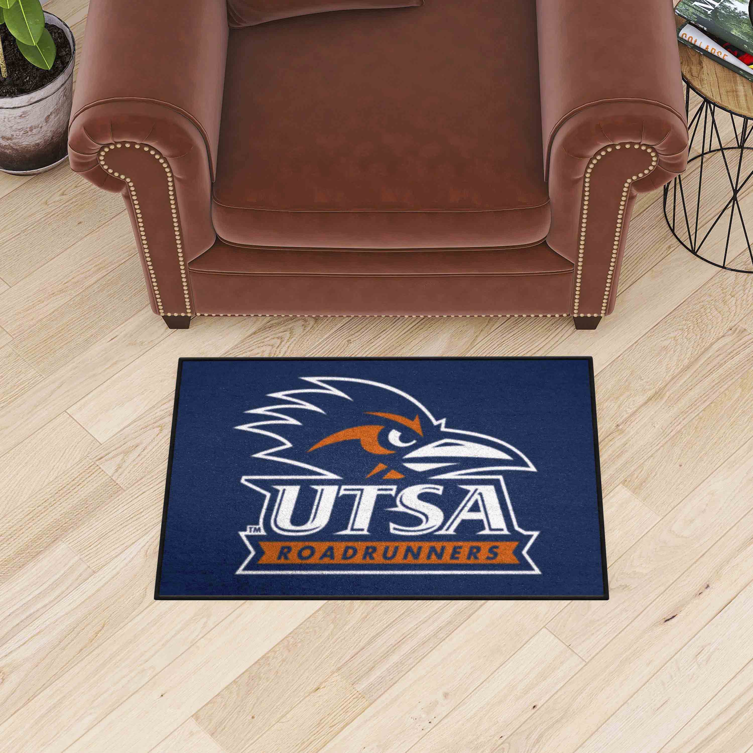 UTSA Roadrunners Starter Mat Accent Rug - 19in. x 30in.