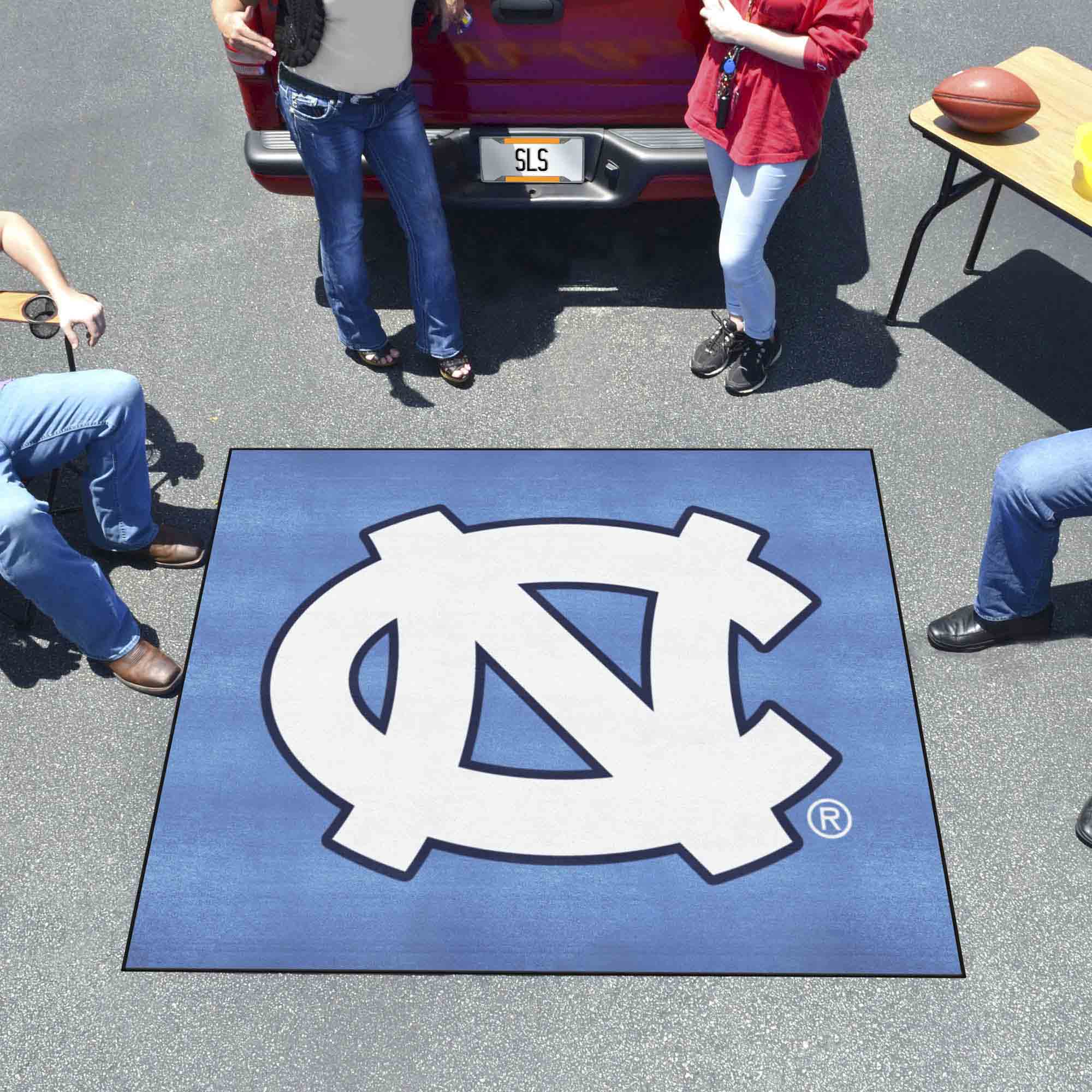 North Carolina Tar Heels Tailgater Rug - 5ft. x 6ft.