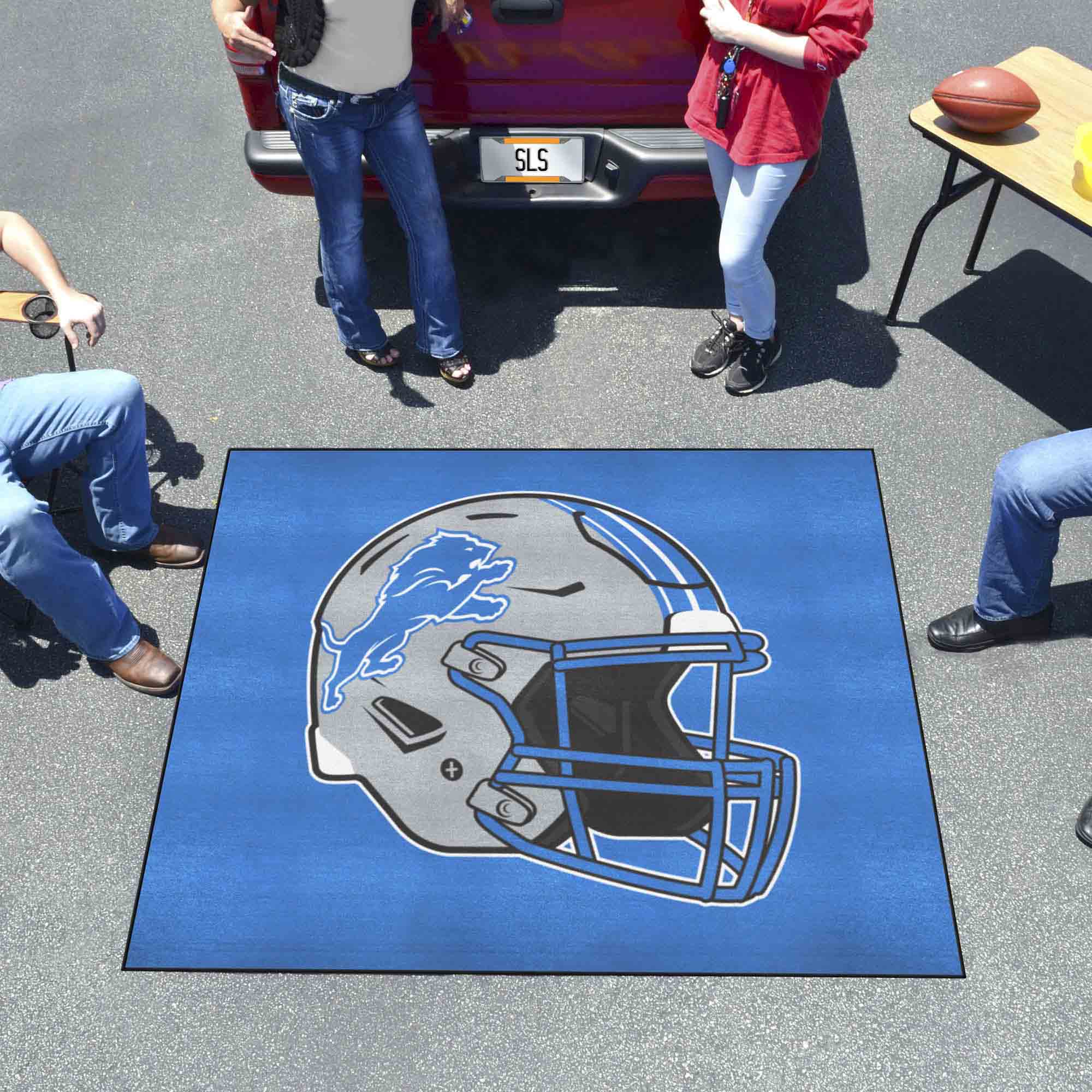 Detroit Lions Tailgater Rug - 5ft. x 6ft., Helmet Logo