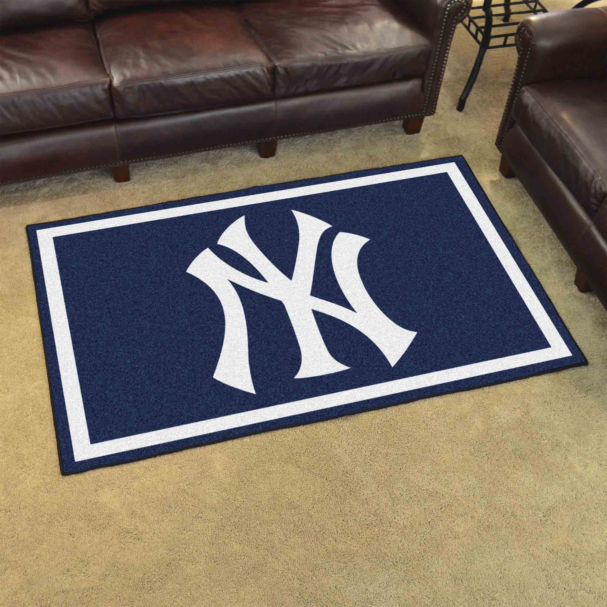 New York Yankees 4ft. x 6ft. Plush Area Rug