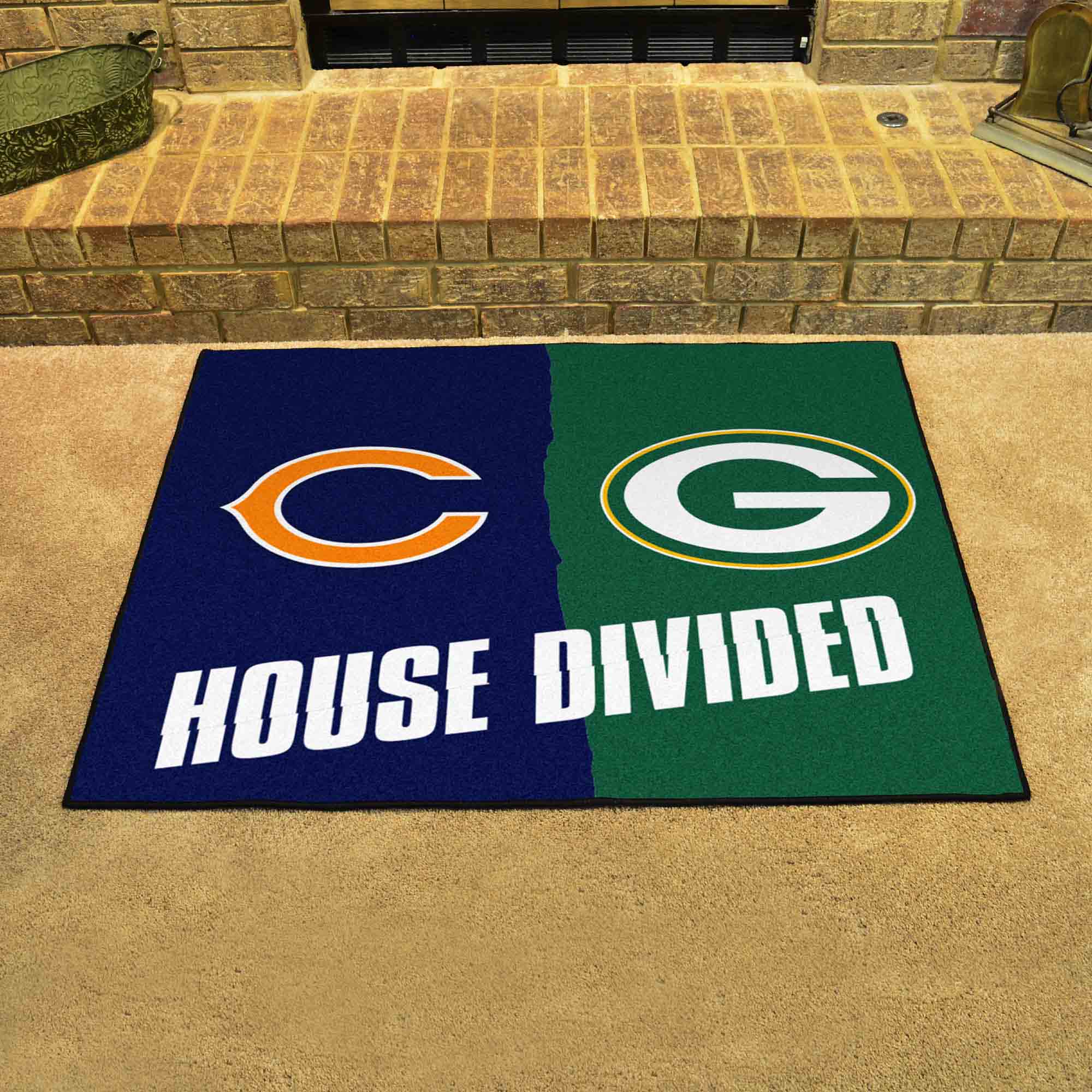 NFL House Divided - Bears / Packers House Divided Rug - 34 in. x 42.5 in. - NFL House Divided - Bears / Packers