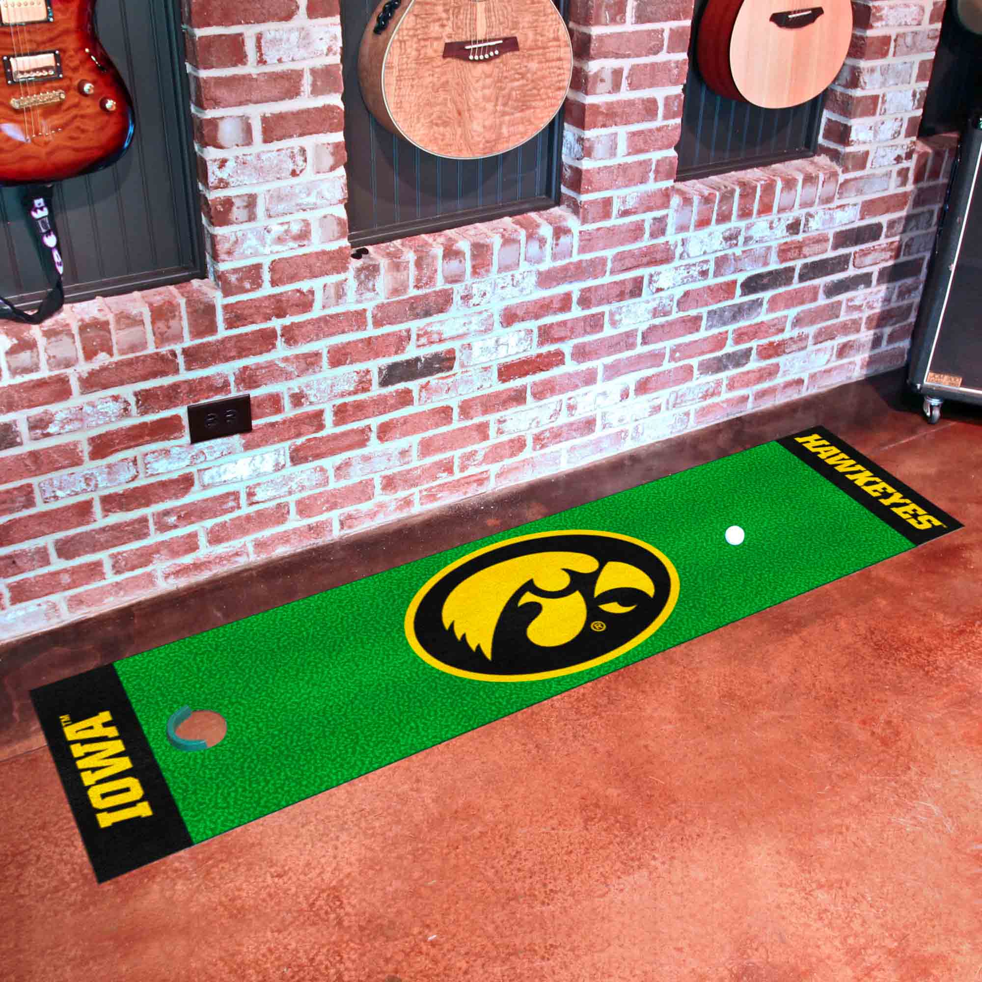 Iowa Hawkeyes Putting Green Mat - 1.5ft. x 6ft.