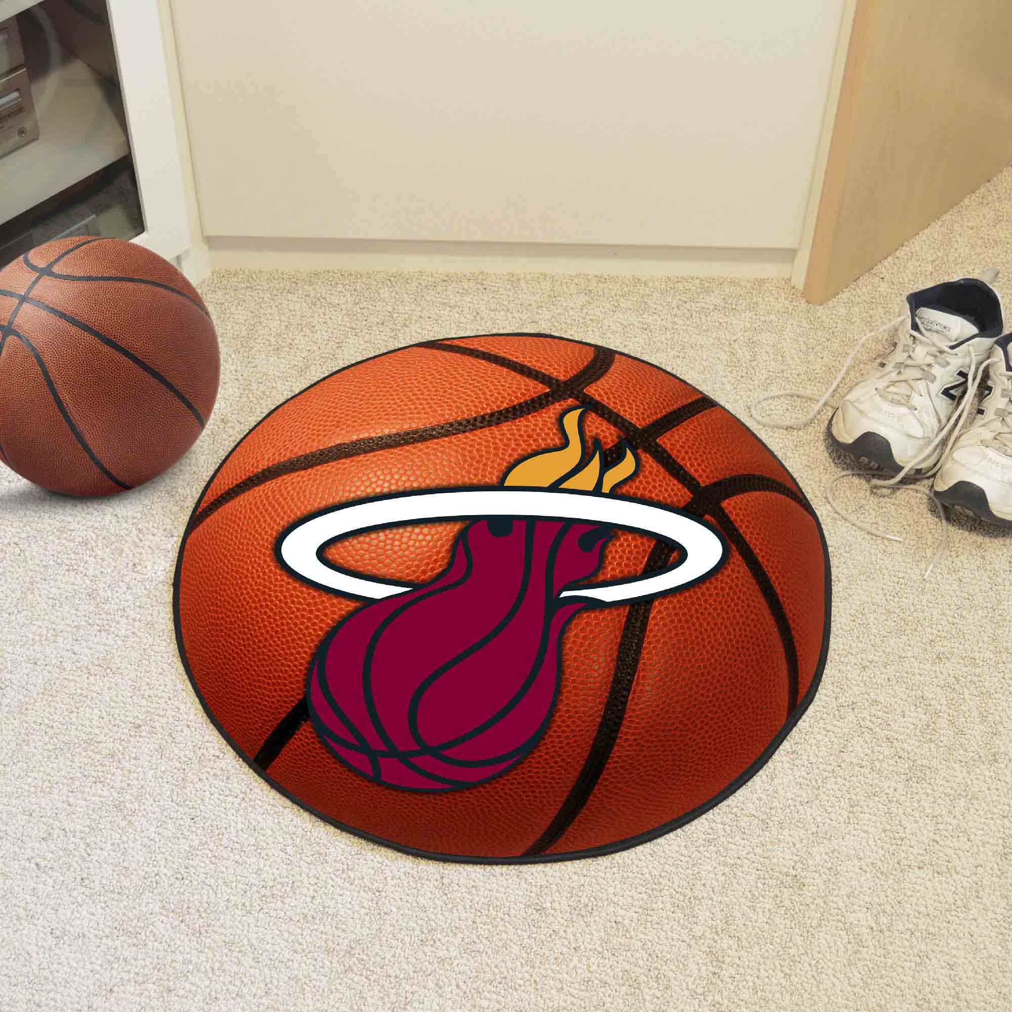 Miami Heat Basketball Rug - 27in. Diameter