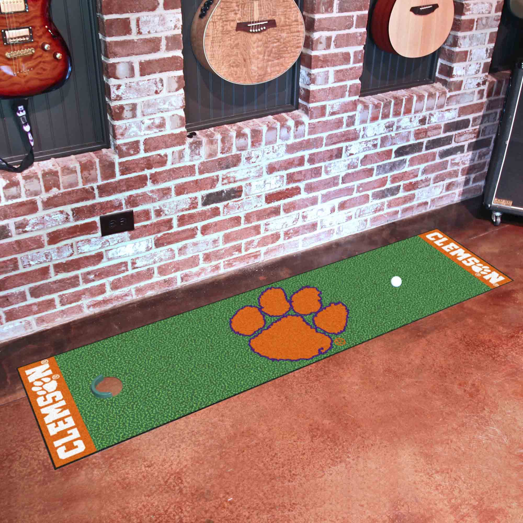 Clemson Tigers Putting Green Mat - 1.5ft. x 6ft.