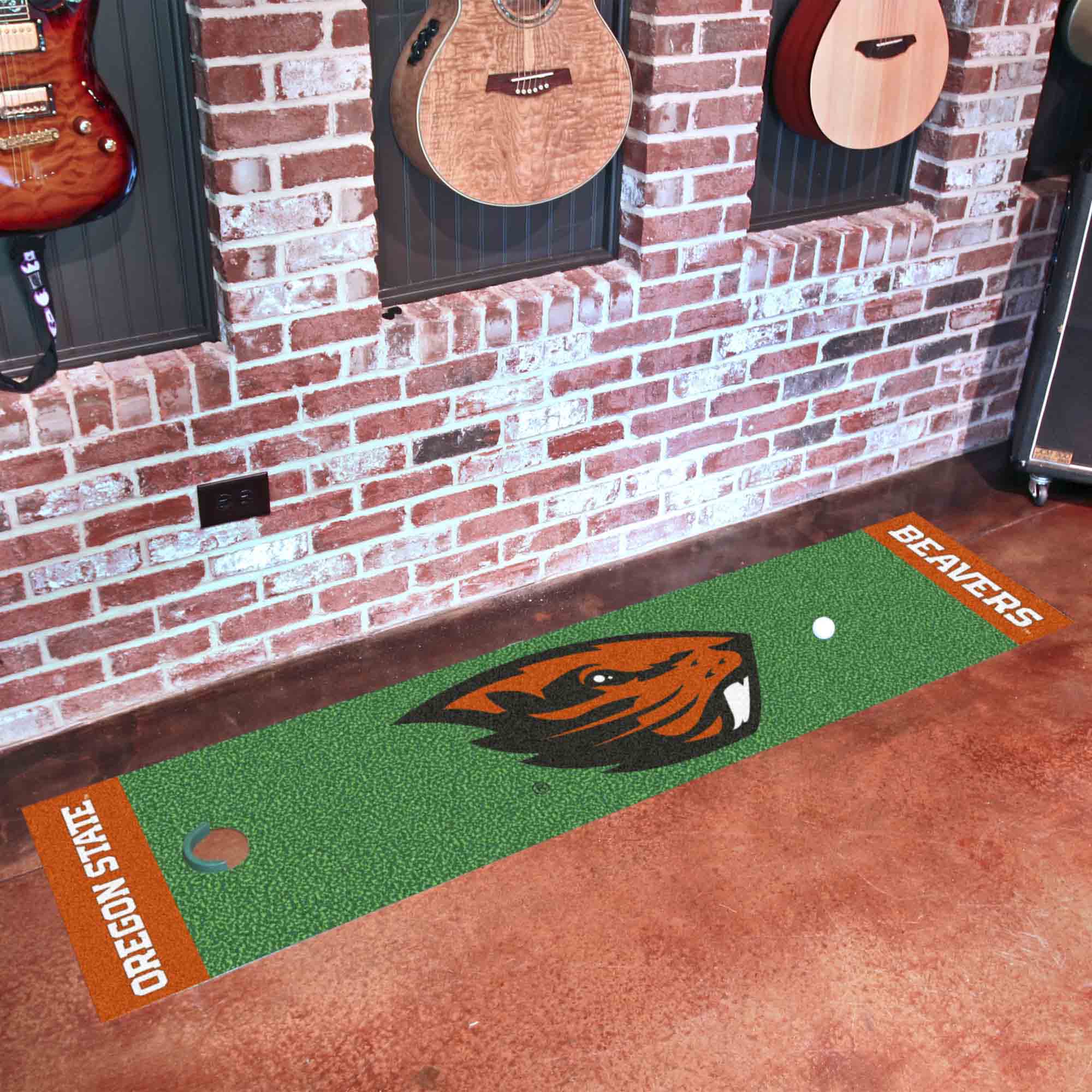 Oregon State Beavers Putting Green Mat - 1.5ft. x 6ft.