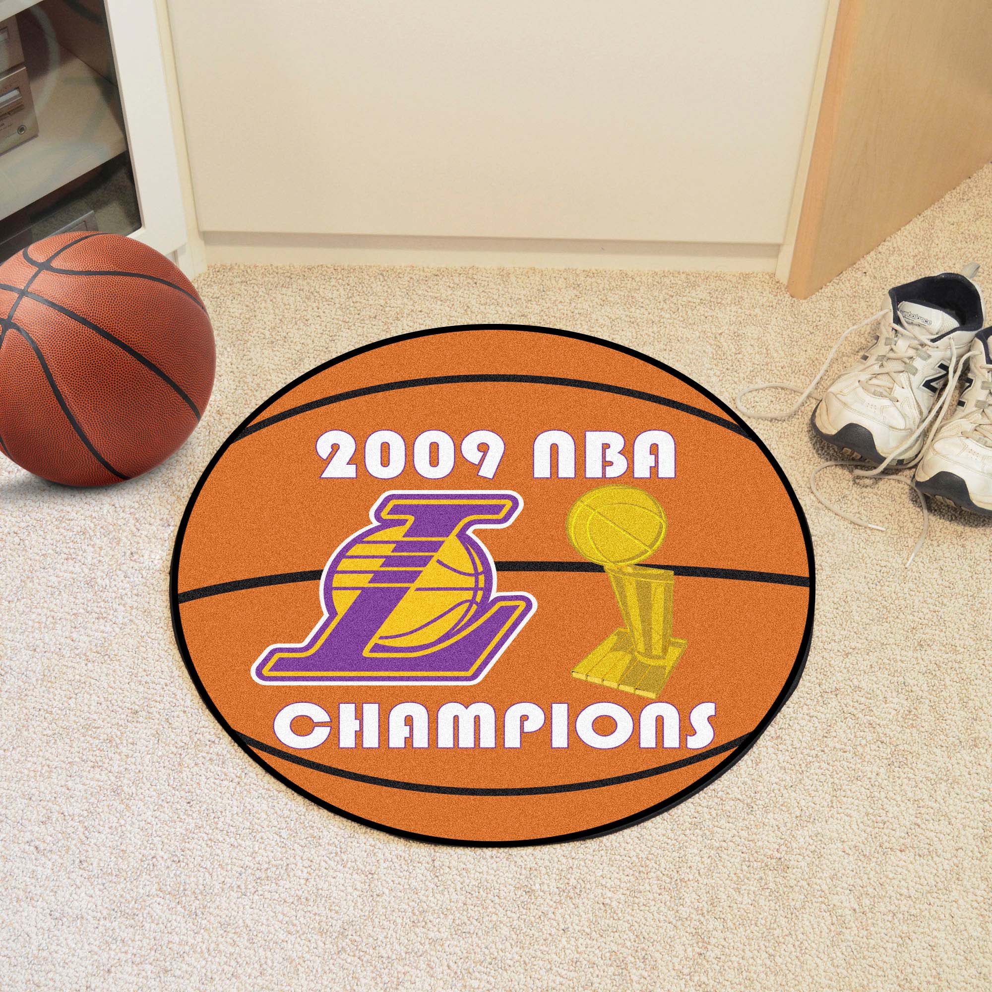 Los Angeles Lakers 2009 NBA Champions Basketball Rug - 27in. Diameter