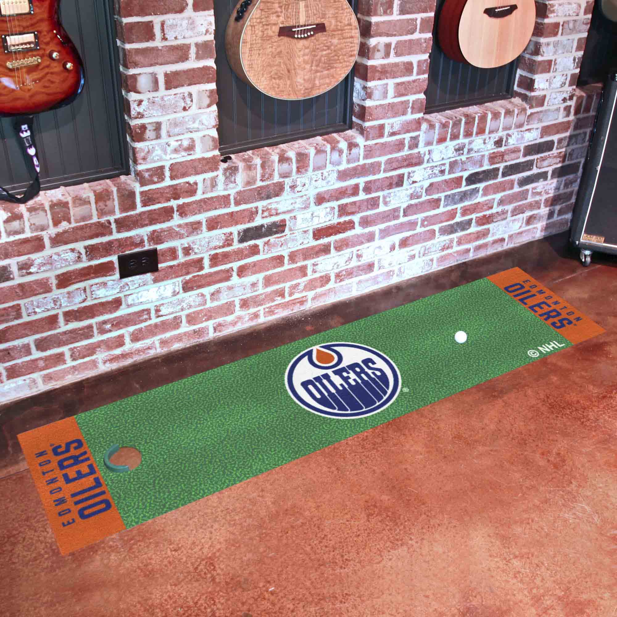 Edmonton Oilers Oilers Putting Green Mat - 1.5ft. x 6ft.