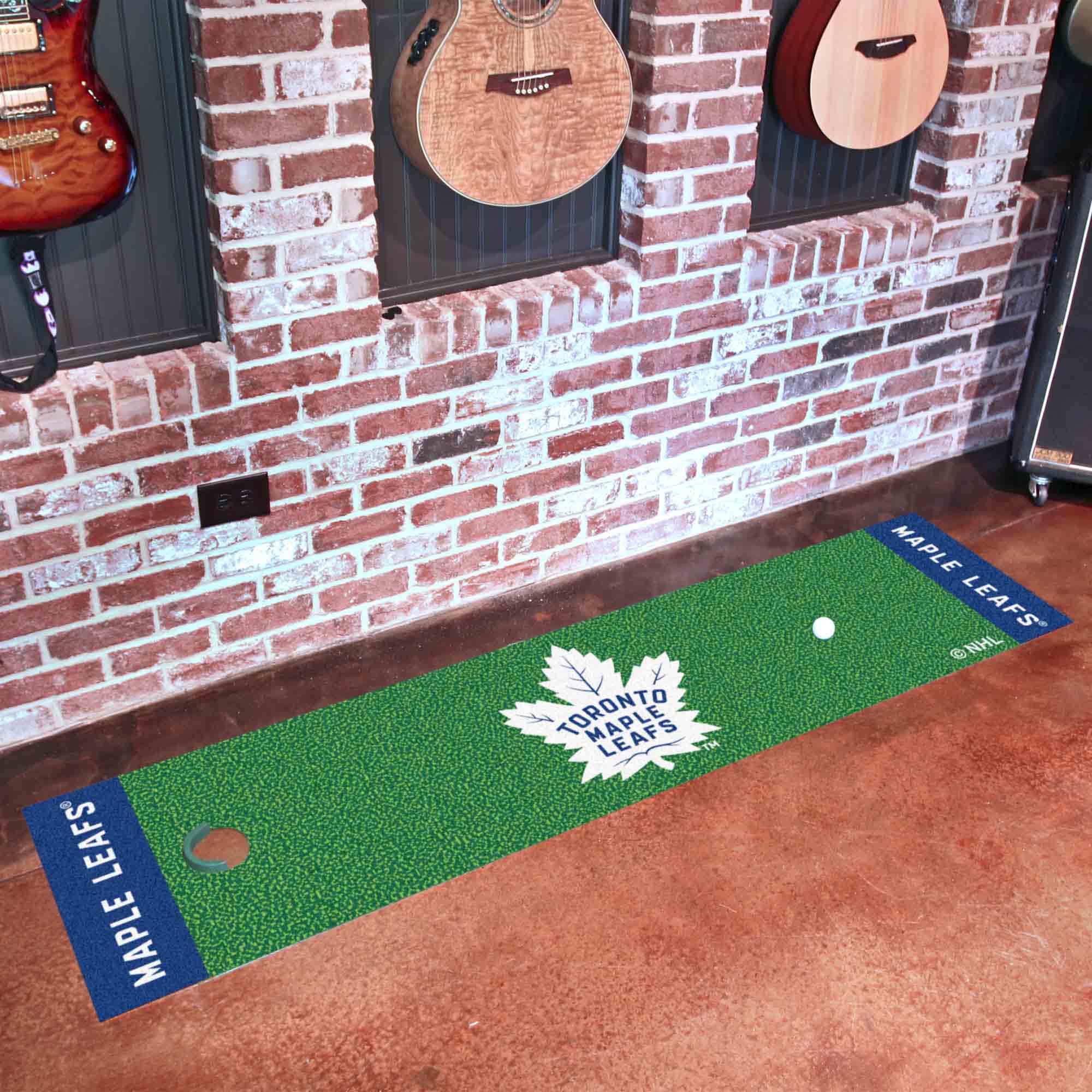 Toronto Maple Leafs Putting Green Mat - 1.5ft. x 6ft.