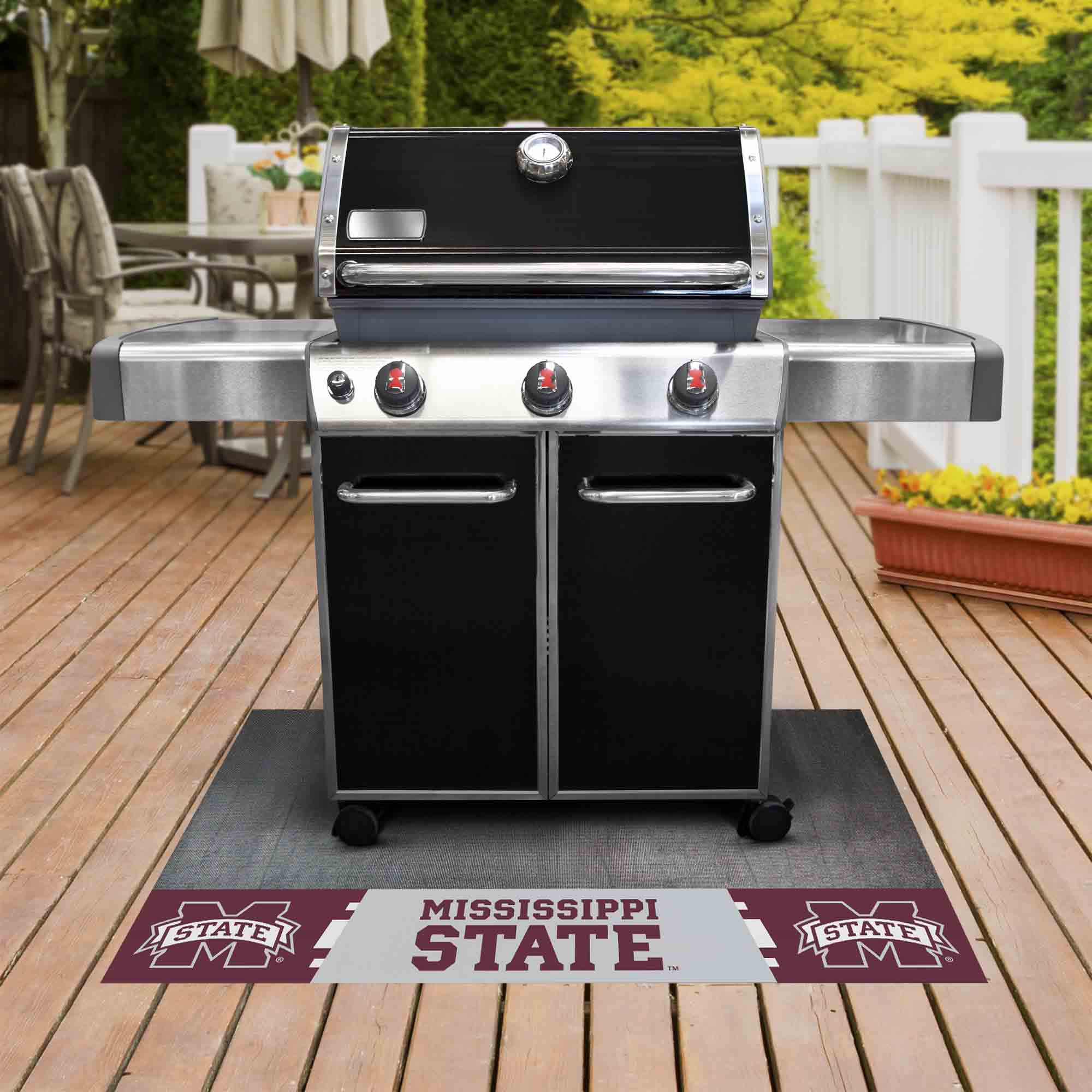 Mississippi State Bulldogs Vinyl Grill Mat - 26in. x 42in.