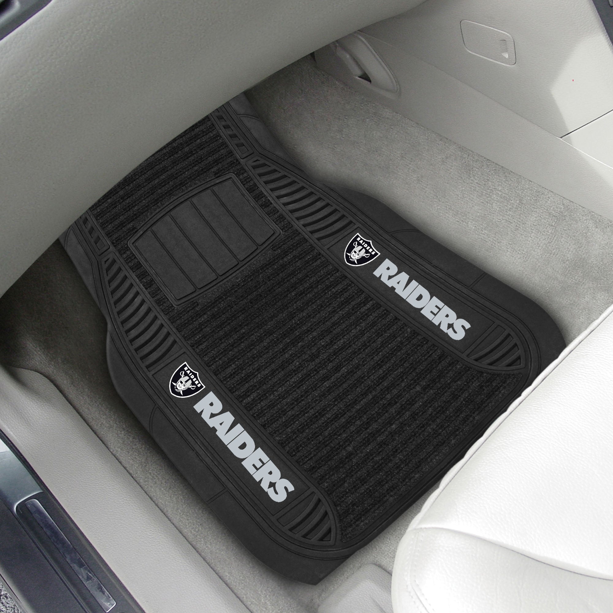 Las Vegas Raiders 2 Piece Deluxe Car Mat Set