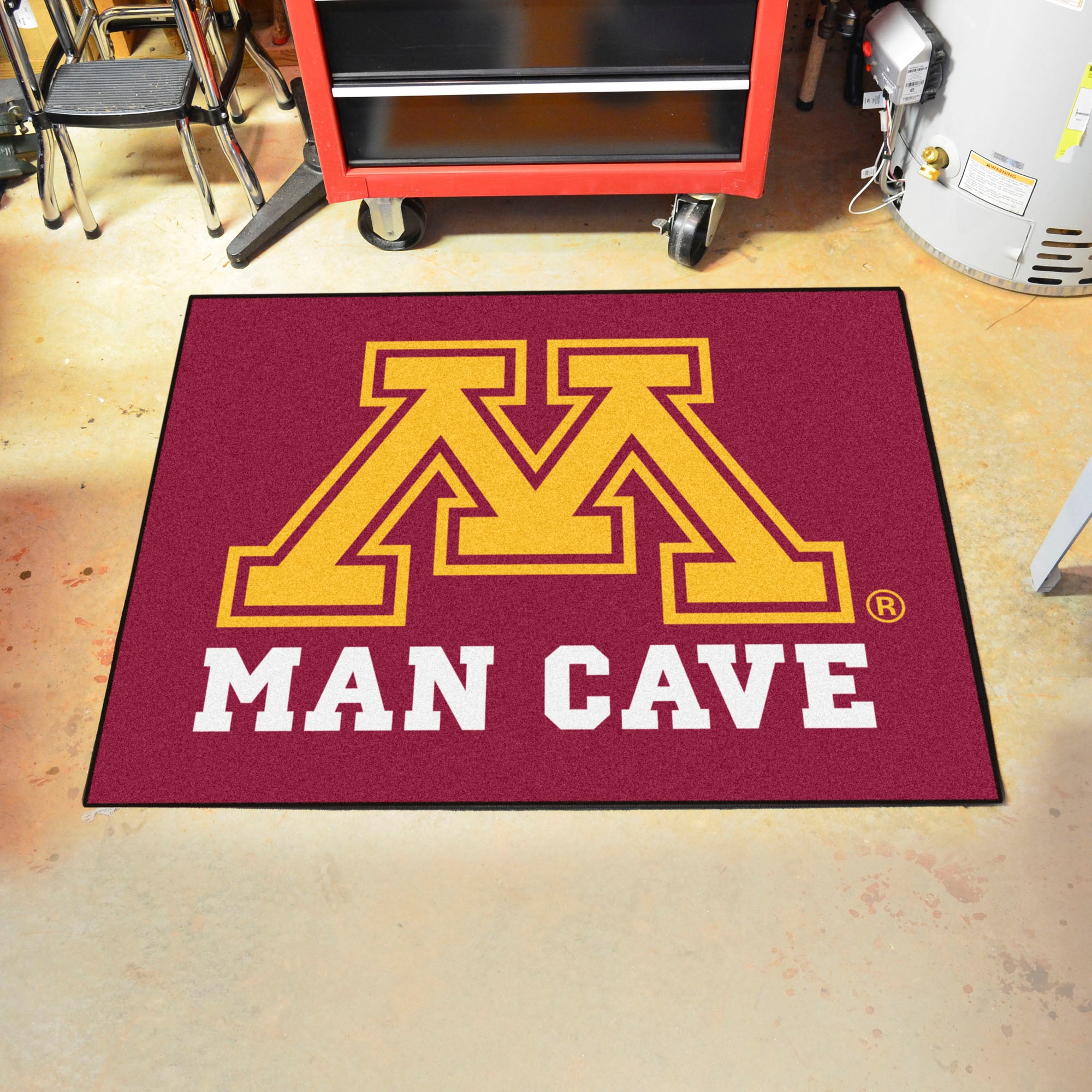 Minnesota Golden Gophers Man Cave All-Star Rug - 34 in. x 42.5 in.