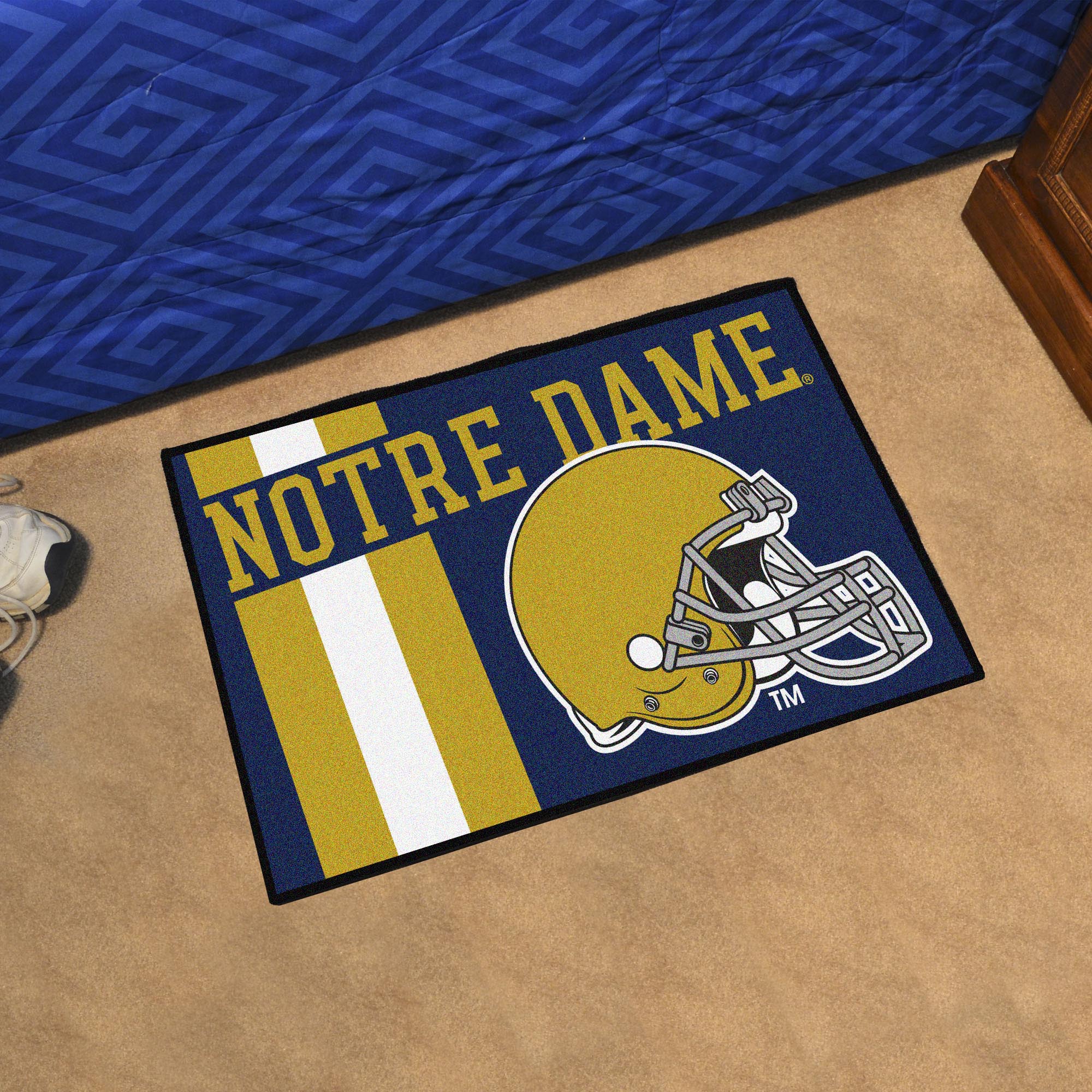 Notre Dame Fighting Irish Starter Mat Accent Rug - 19in. x 30in., Unifrom Design