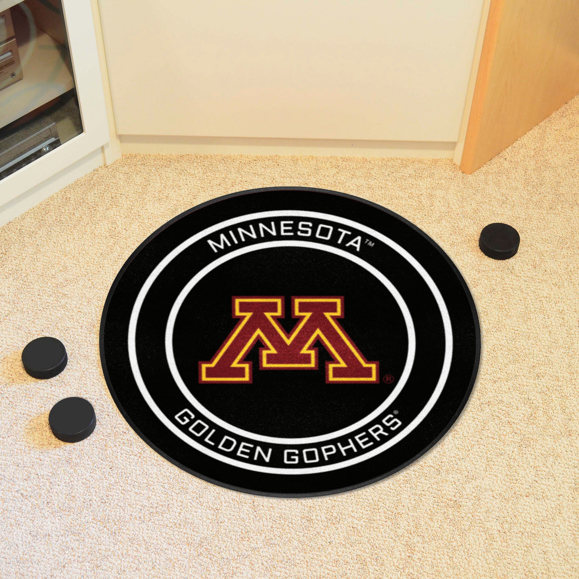 Minnesota Golden Gophers Hockey Puck Rug - 27in. Diameter