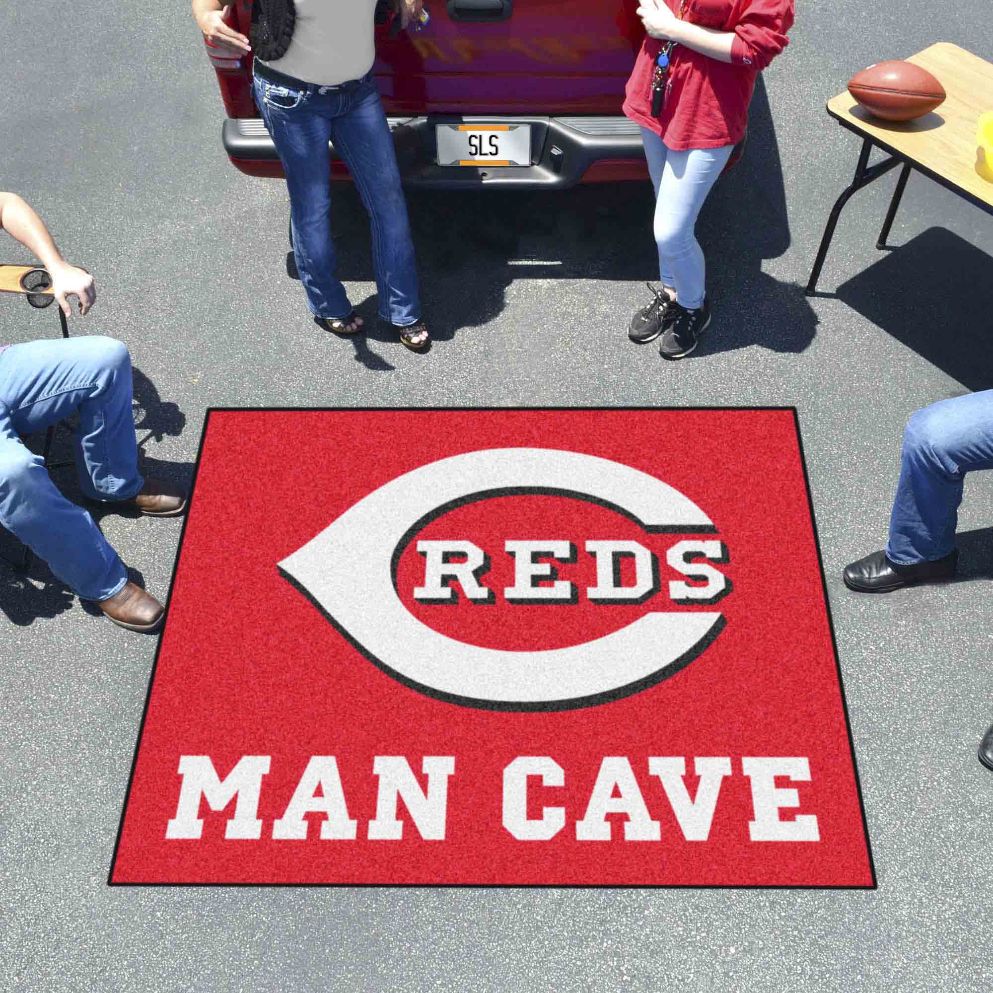 Cincinnati Reds Man Cave Tailgater Rug - 5ft. x 6ft.