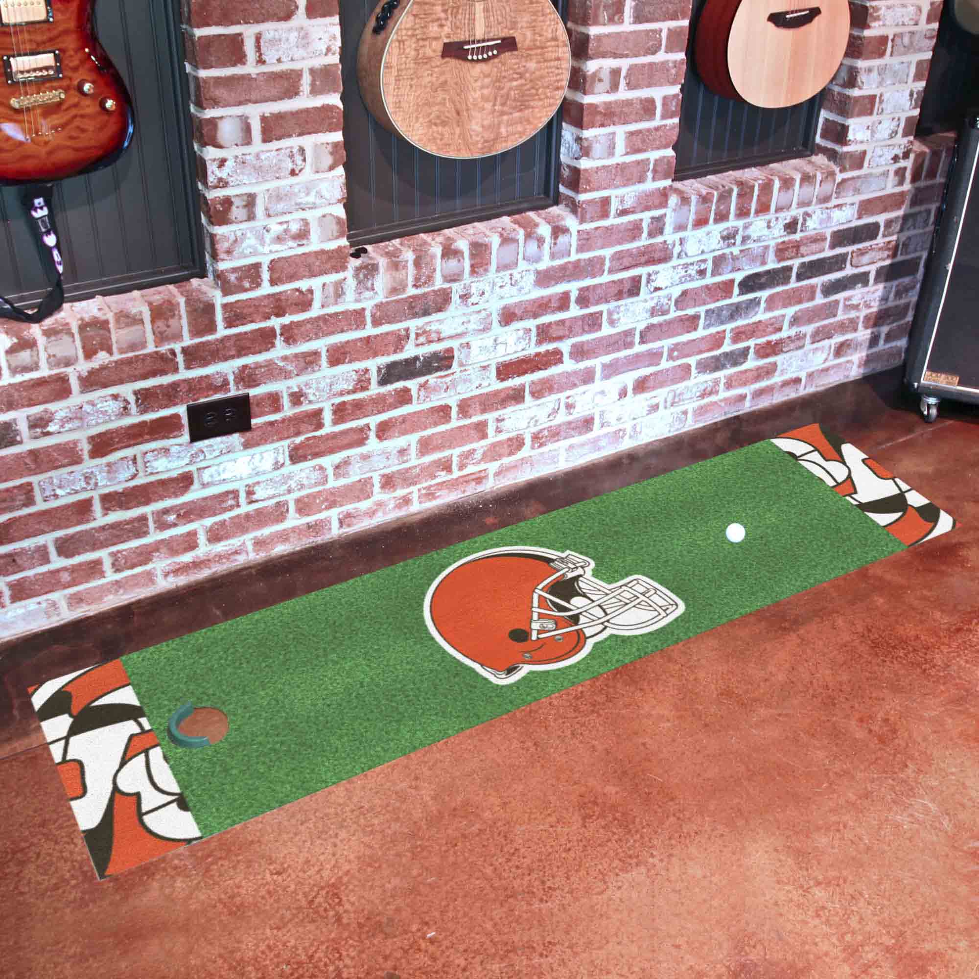 Cleveland Browns Putting Green Mat - 1.5ft. x 6ft.