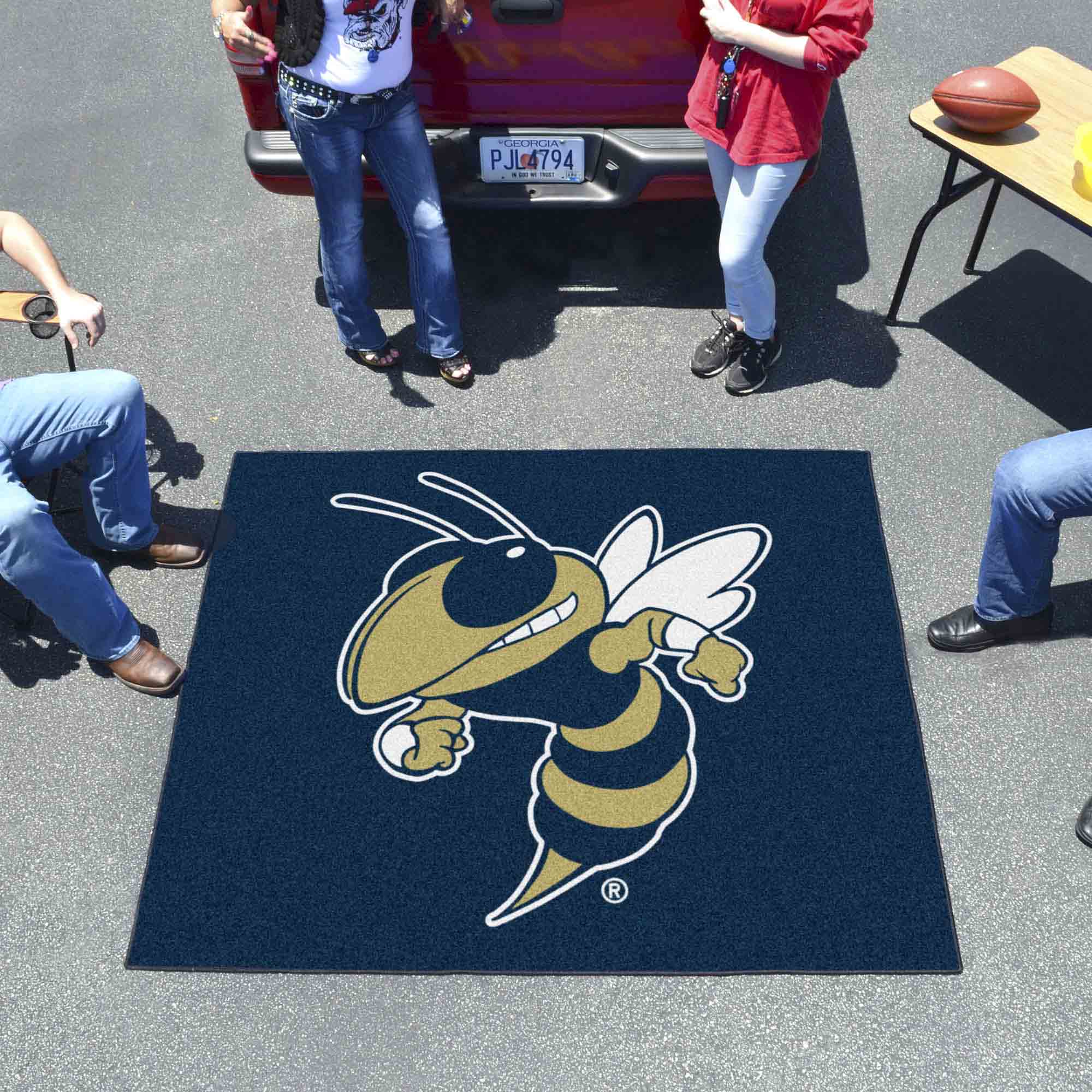 Georgia Tech Yellow Jackets Tailgater Rug - 5ft. x 6ft., Buzz