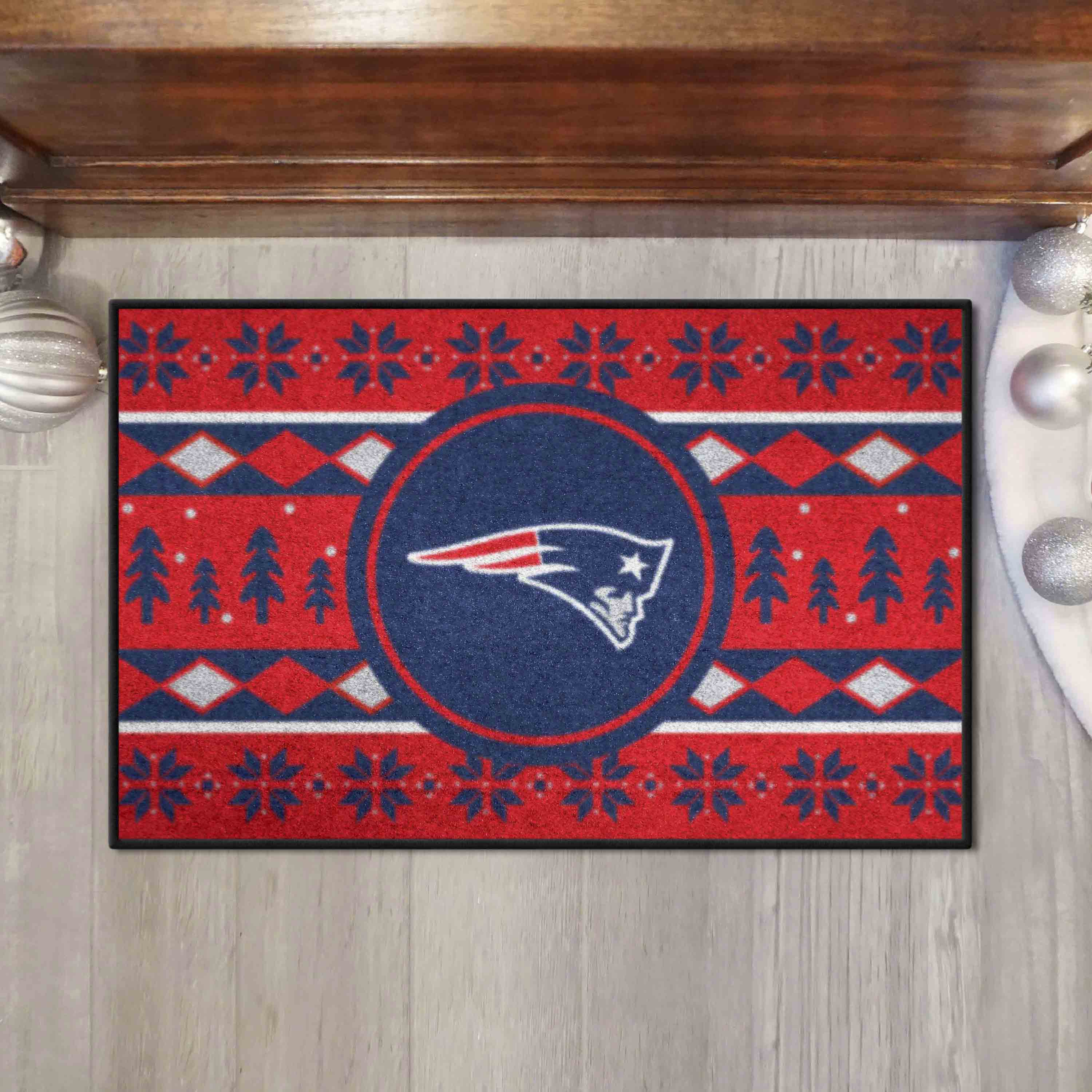 New England Patriots Holiday Sweater Starter Mat Accent Rug - 19in. x 30in. - New England Patriots