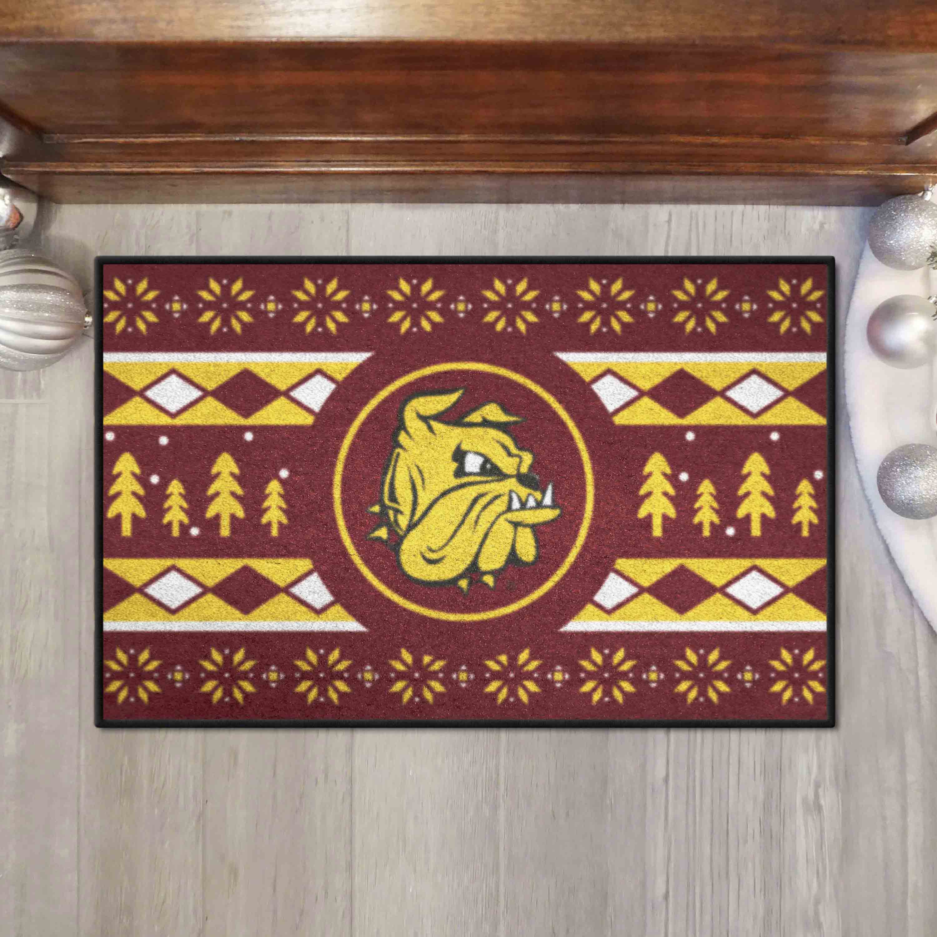 Minnesota-Duluth Bulldogs Holiday Sweater Starter Mat Accent Rug - 19in. x 30in.