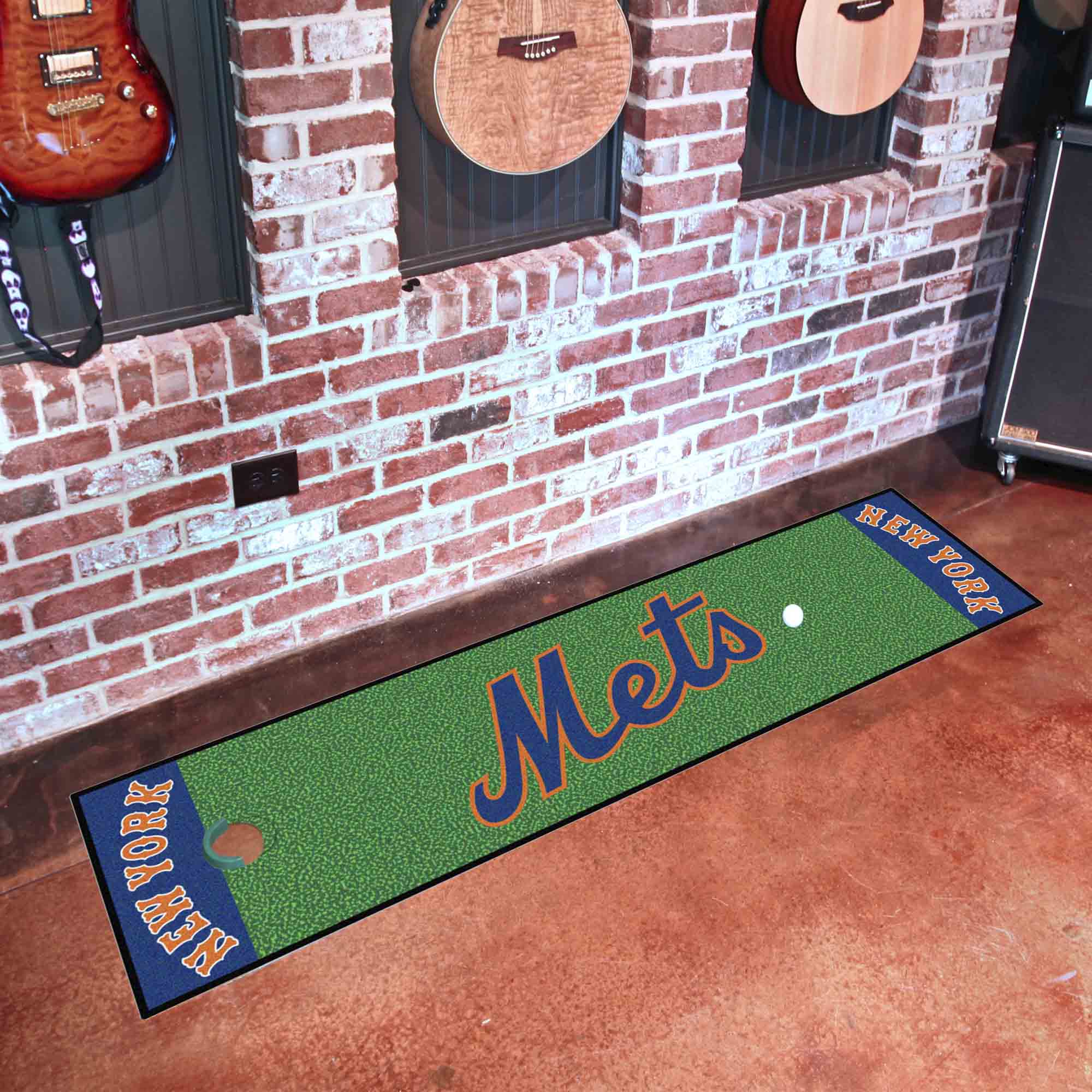 New York Mets Putting Green Mat - 1.5ft. x 6ft. - New York Mets