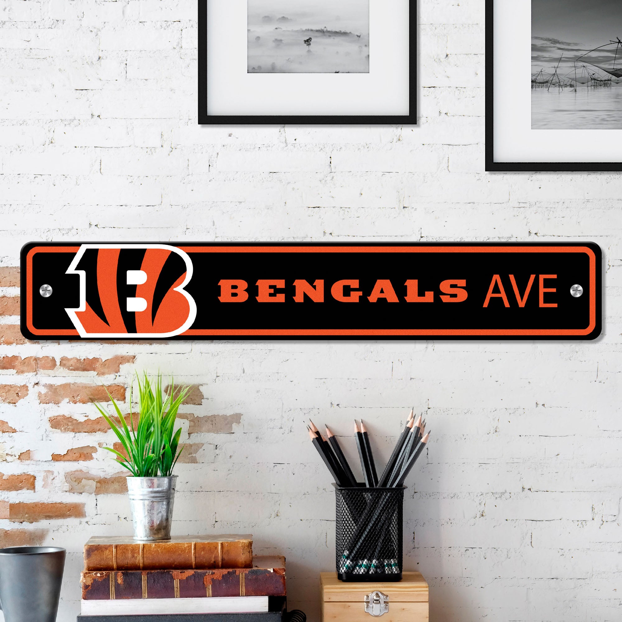 Cincinnati Bengals Team Color Street Sign Décor 4in. X 24in. Lightweight