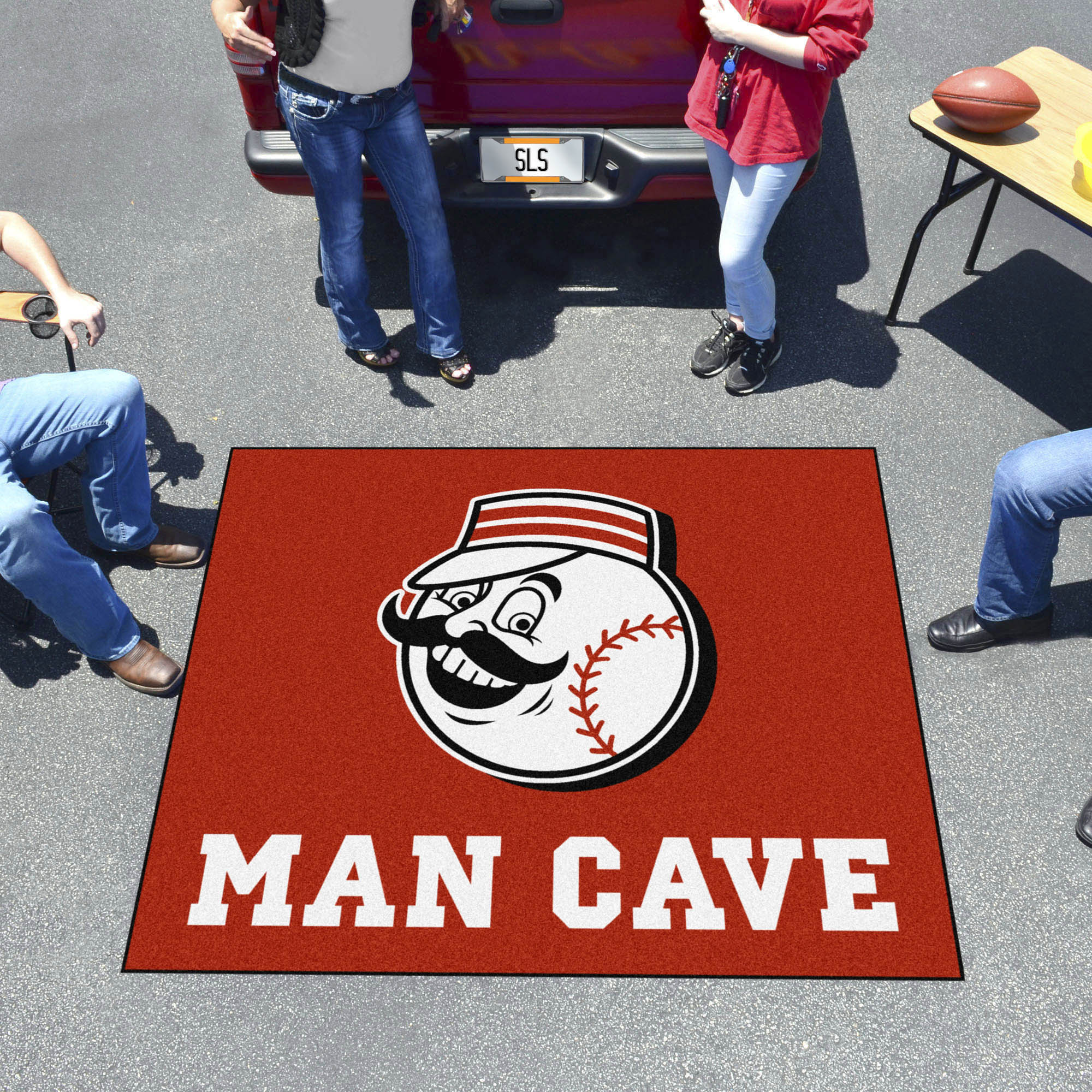 Cincinnati Reds Man Cave Tailgater Rug - 5ft. x 6ft.