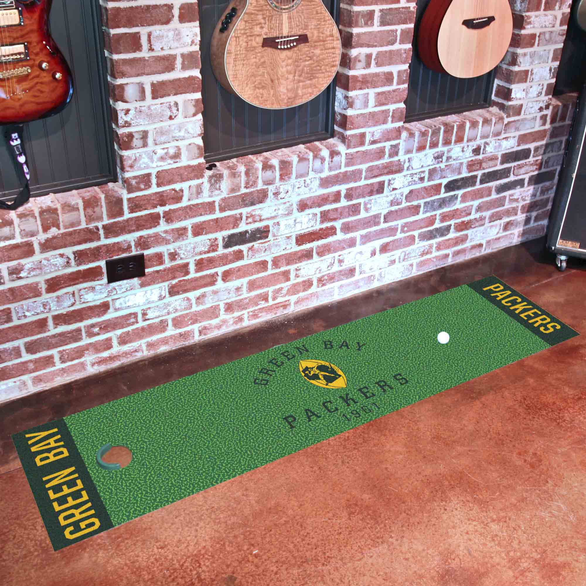 Green Bay Packers Putting Green Mat - 1.5ft. x 6ft., NFL Vintage - Green Bay Packers