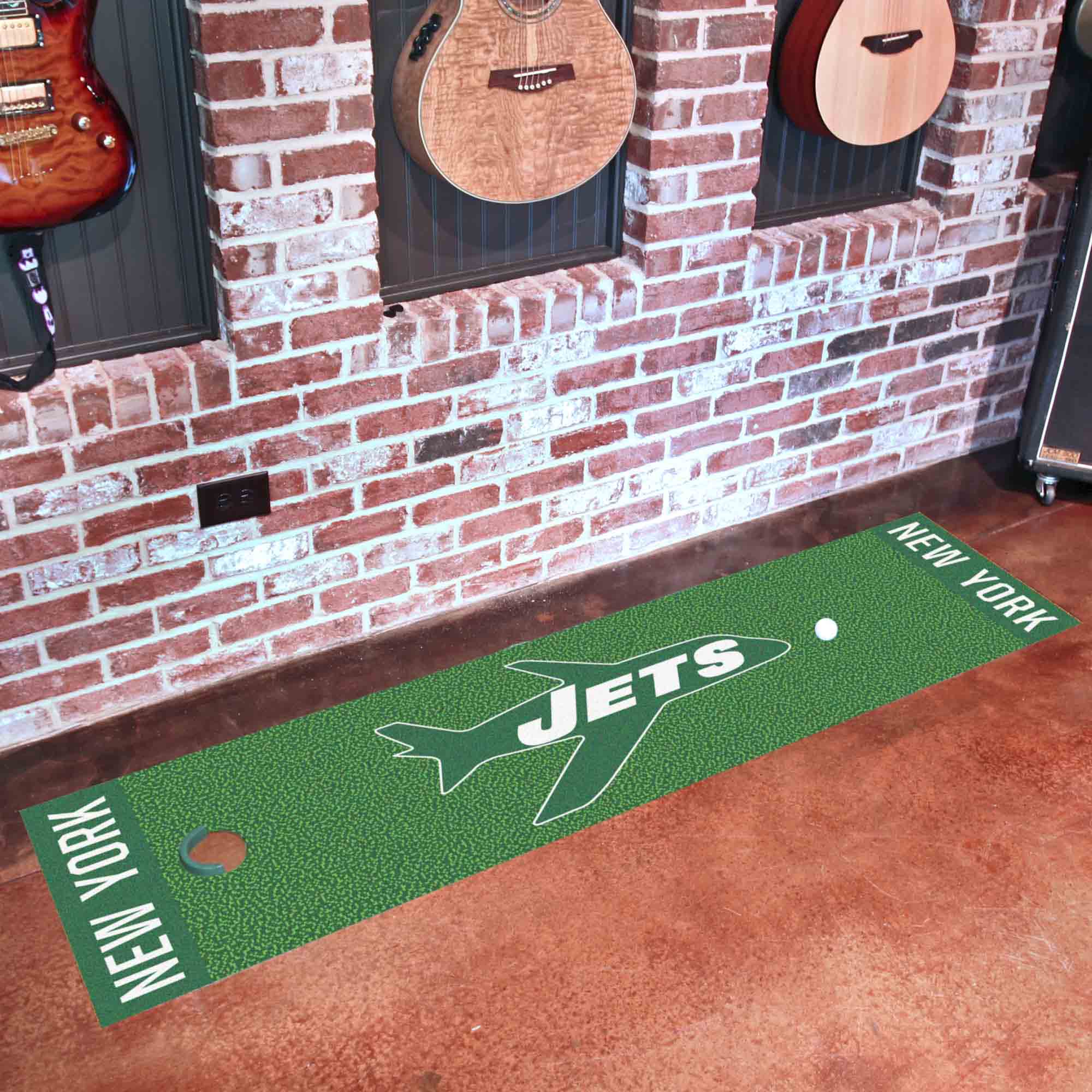 New York Jets Putting Green Mat - 1.5ft. x 6ft., NFL Vintage