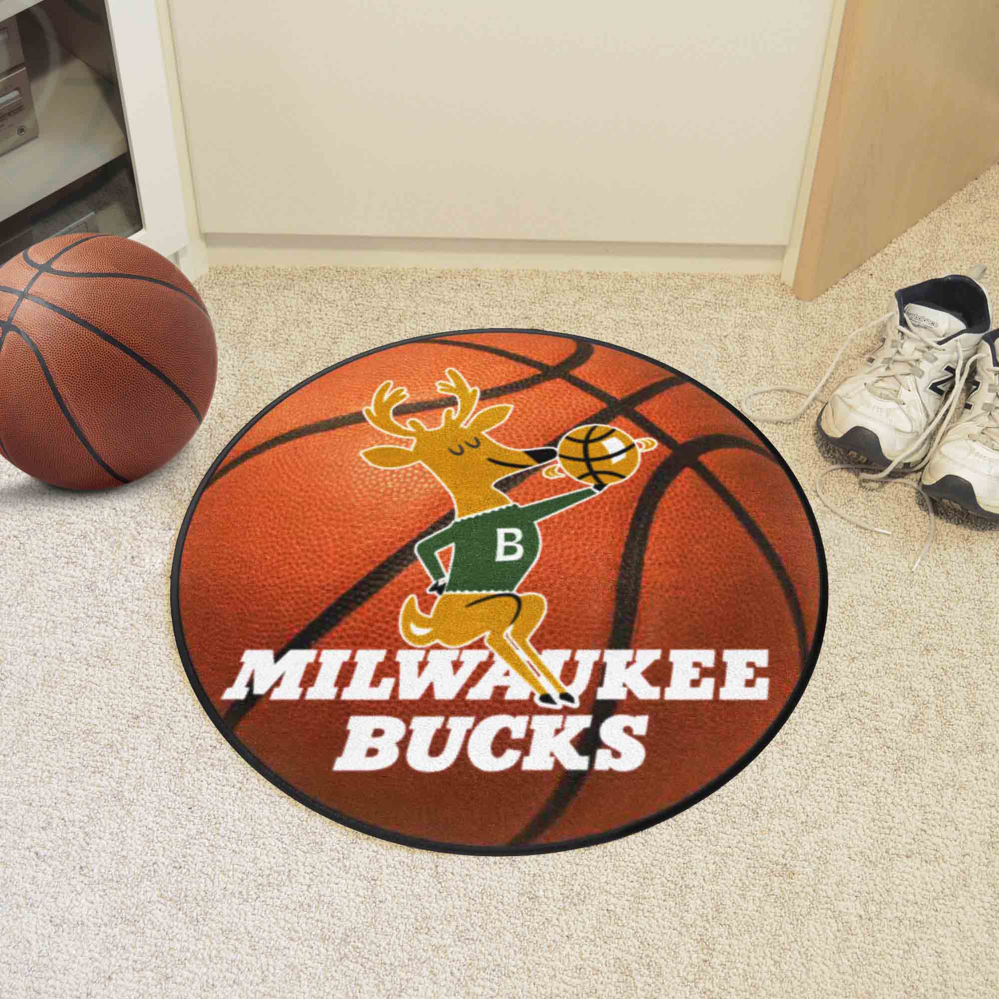 NBA Retro Milwaukee Bucks Basketball Rug - 27in. Diameter