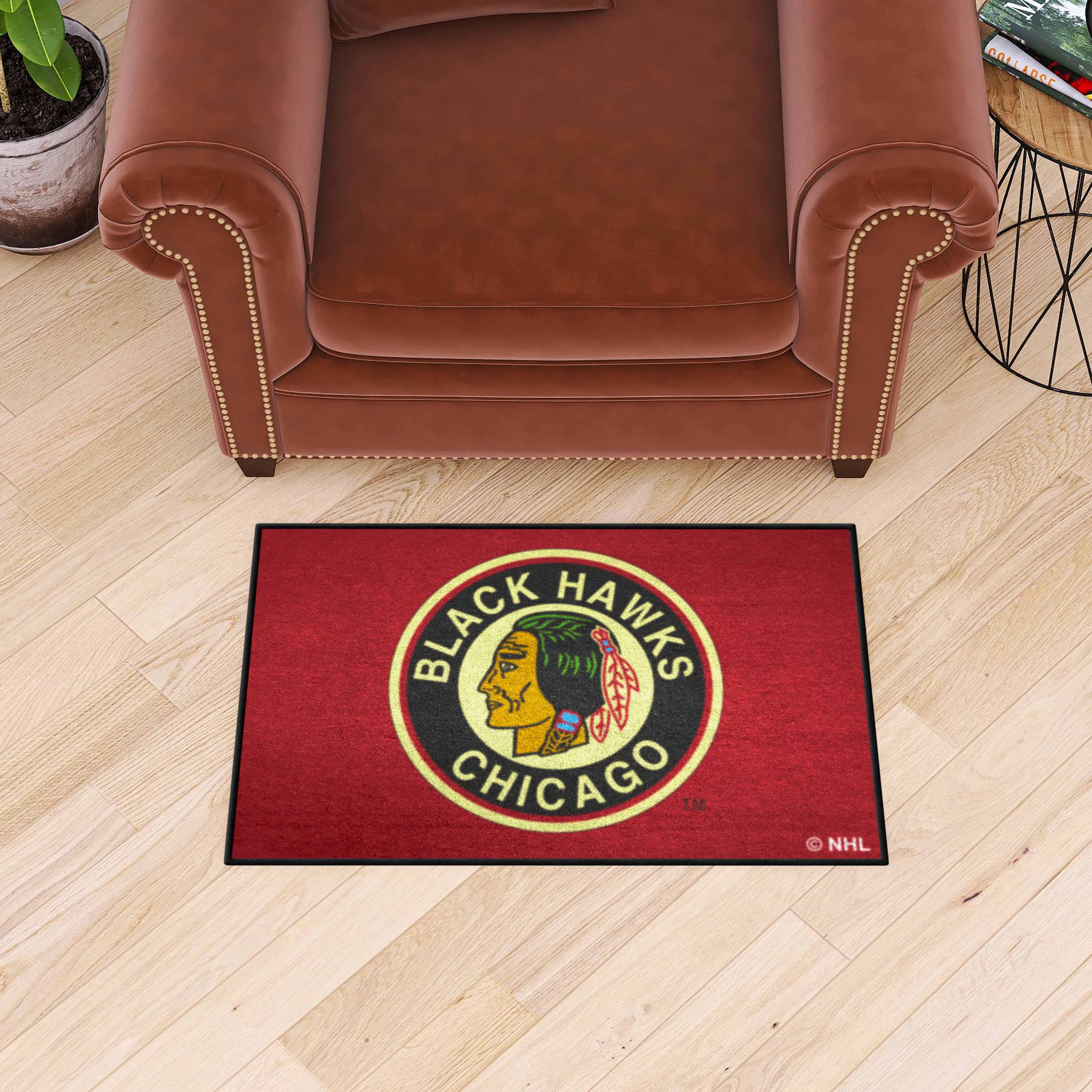 NHLRETRO Chicago Blackhawks Starter Mat Accent Rug - 19in. x 30in. - Chicago Blackhawks