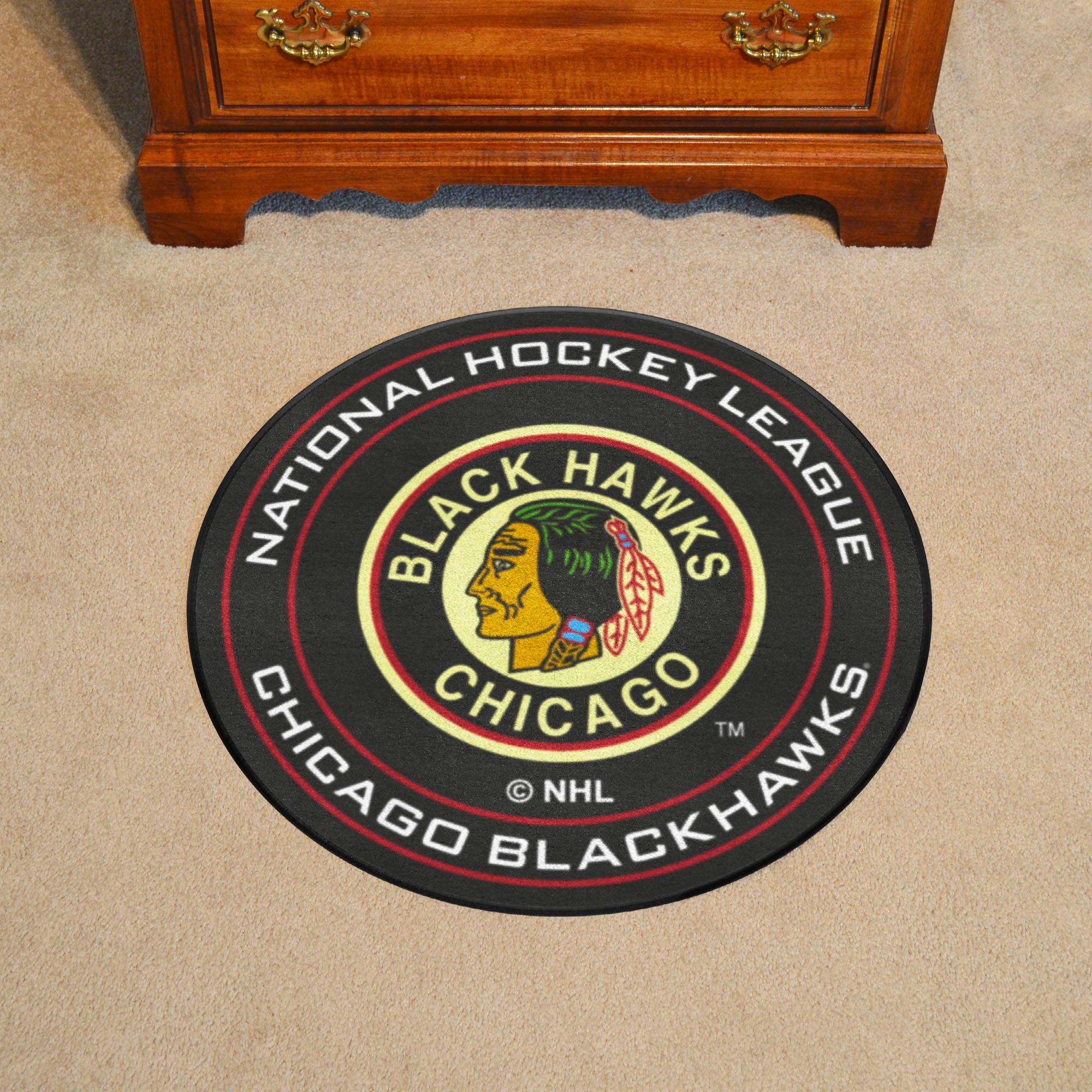 NHLRETRO Chicago Blackhawks Hockey Puck Rug - 27in. Diameter