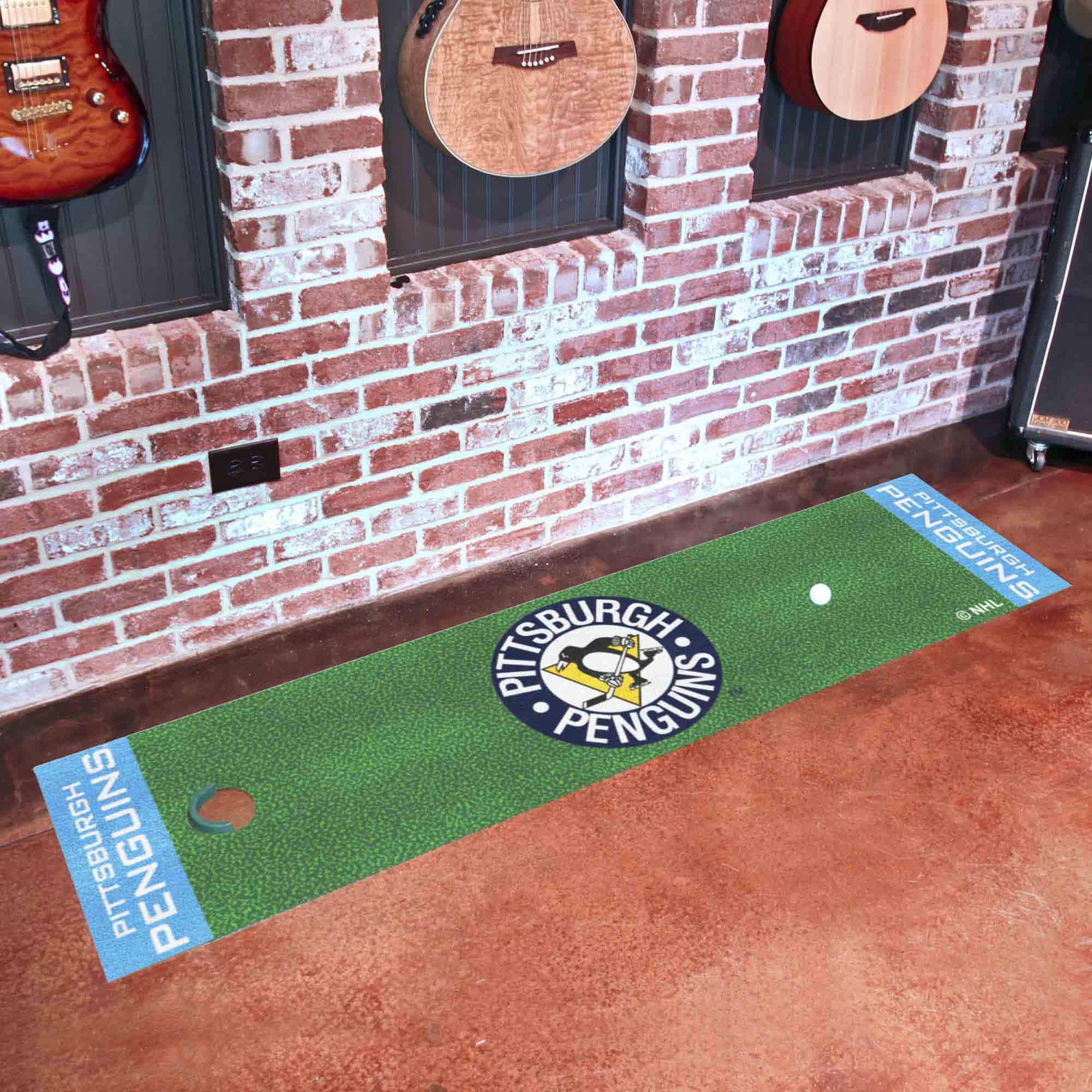 Retro NHL Pittsburgh Penguins Putting Green Mat - 1.5ft. x 6ft.