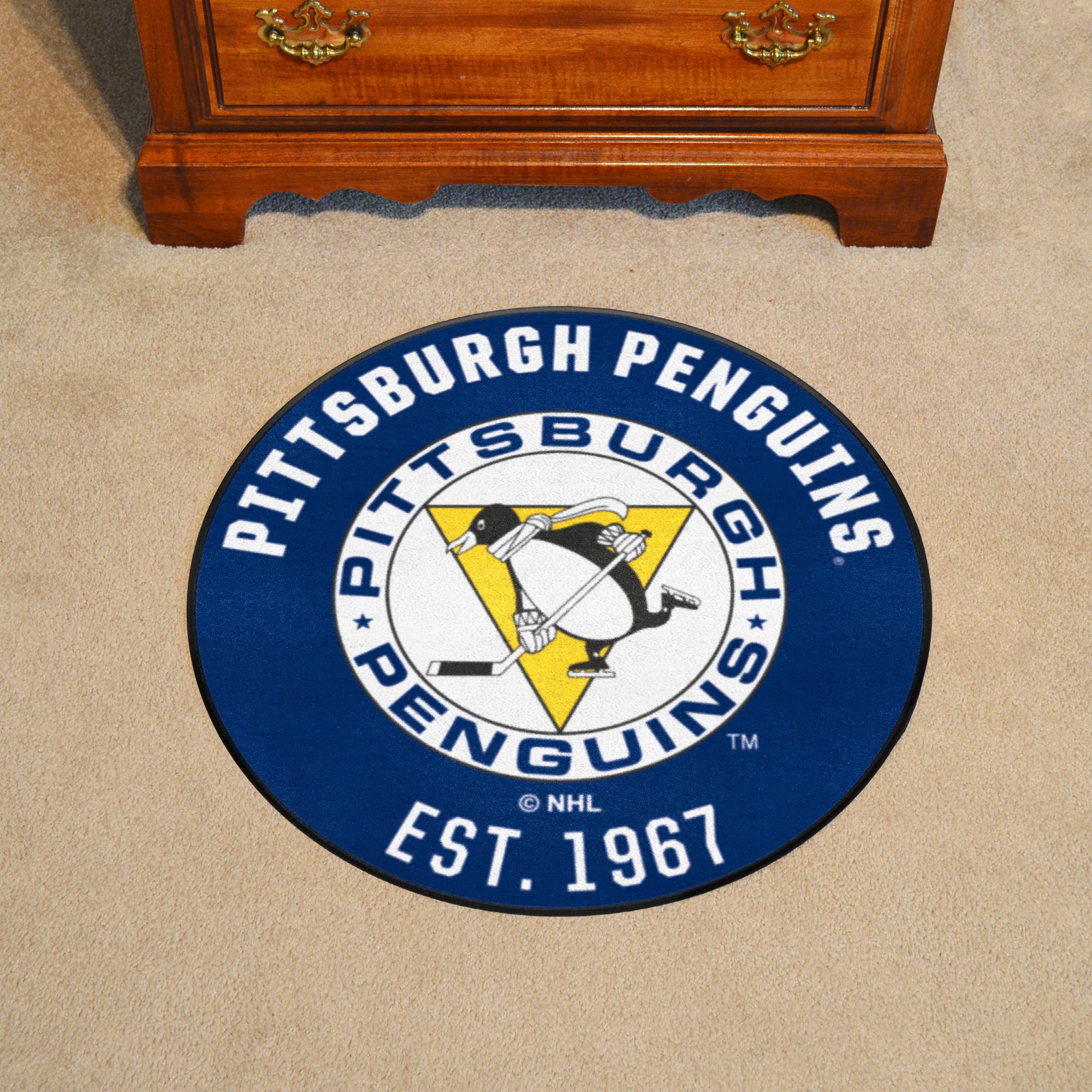 Retro NHL Pittsburgh Penguins Roundel Rug - 27in. Diameter - Pittsburgh Penguins