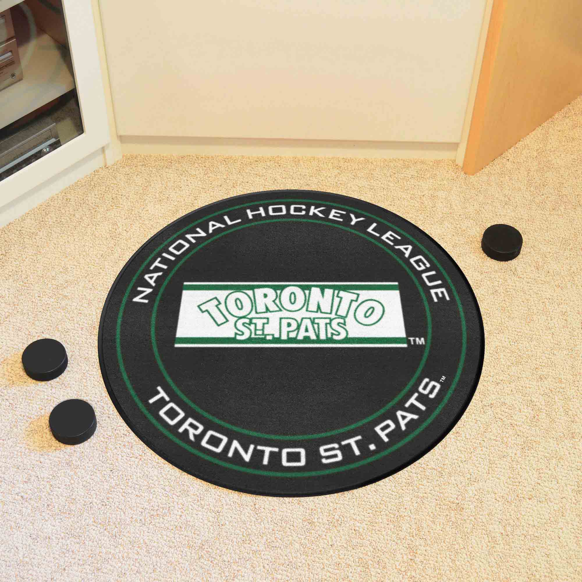 NHLRETRO Toronto St. Pats Hockey Puck Rug - 27in. Diameter