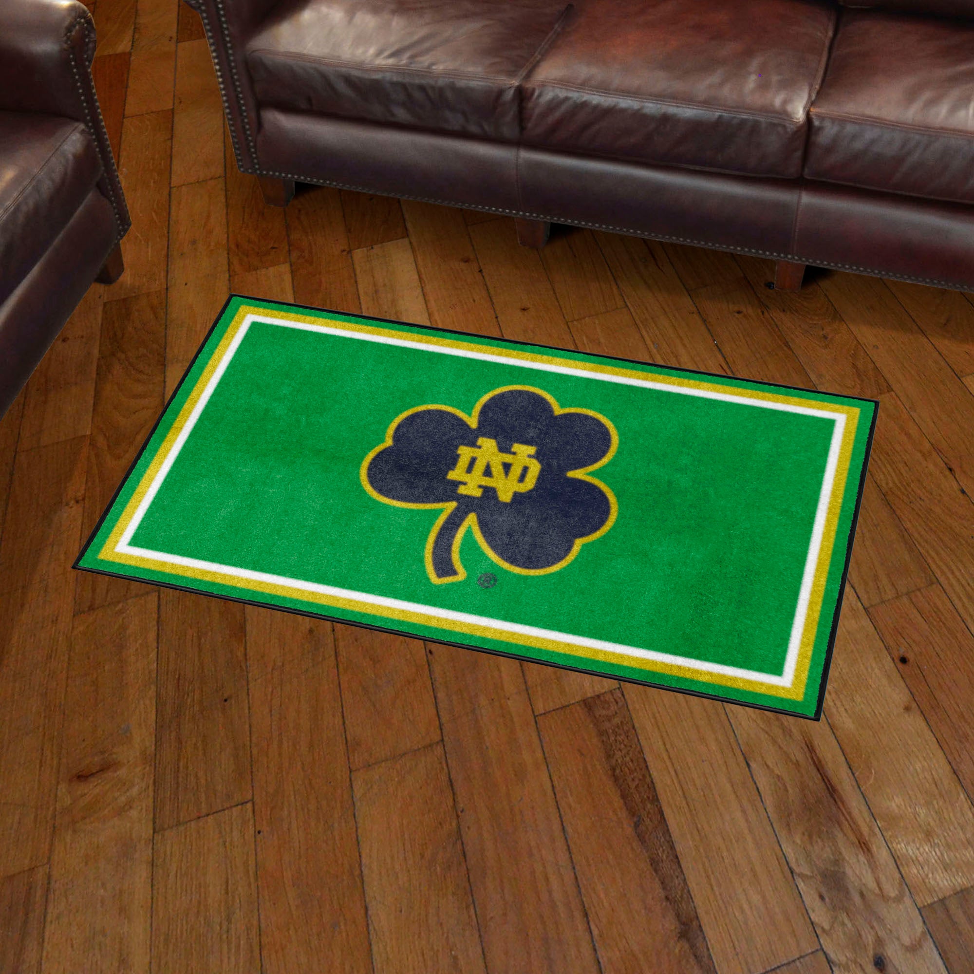 Notre Dame Fighting Irish 3ft. x 5ft. Plush Area Rug, Clover Logo