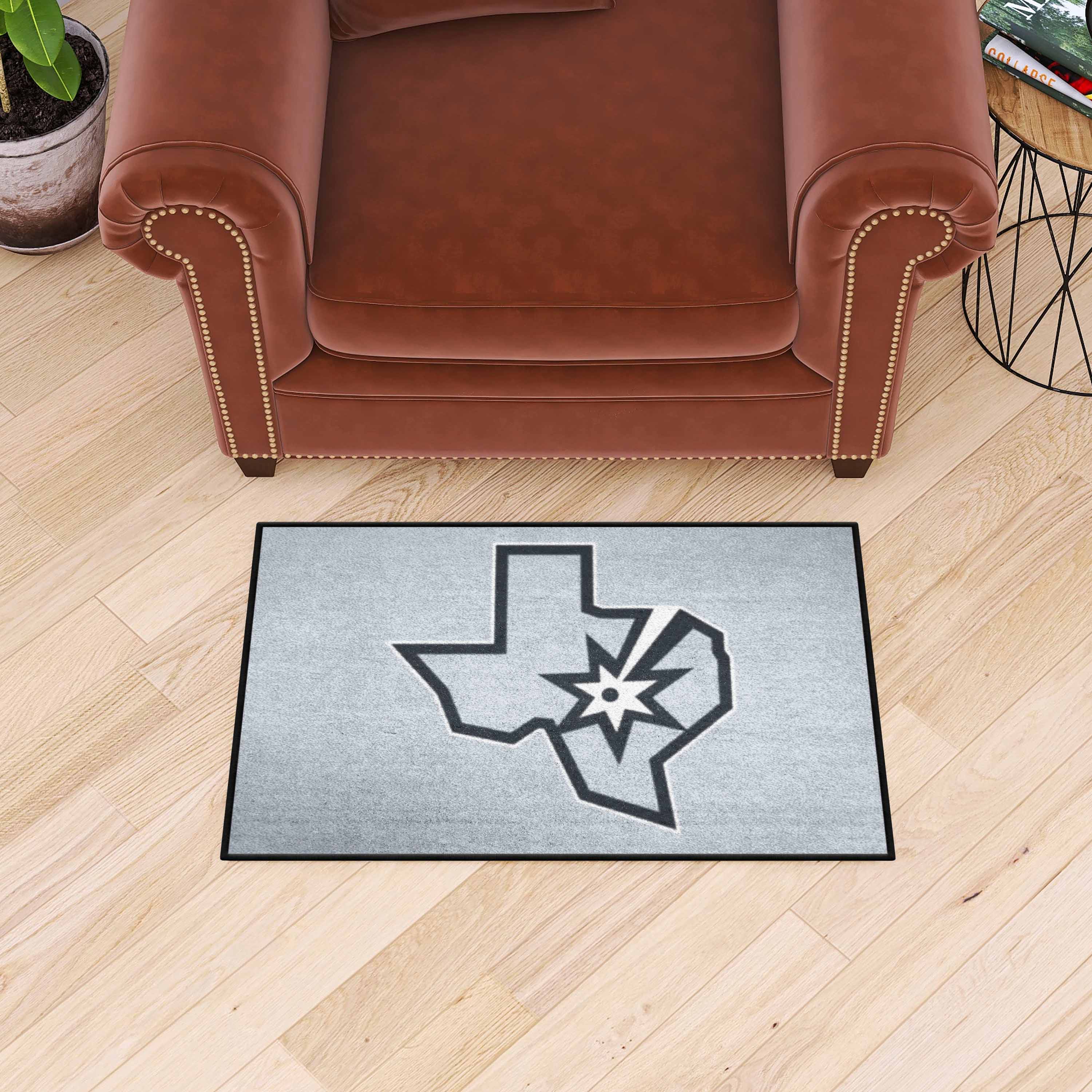 San Antonio Spurs Starter Mat Accent Rug - 19in. x 30in.