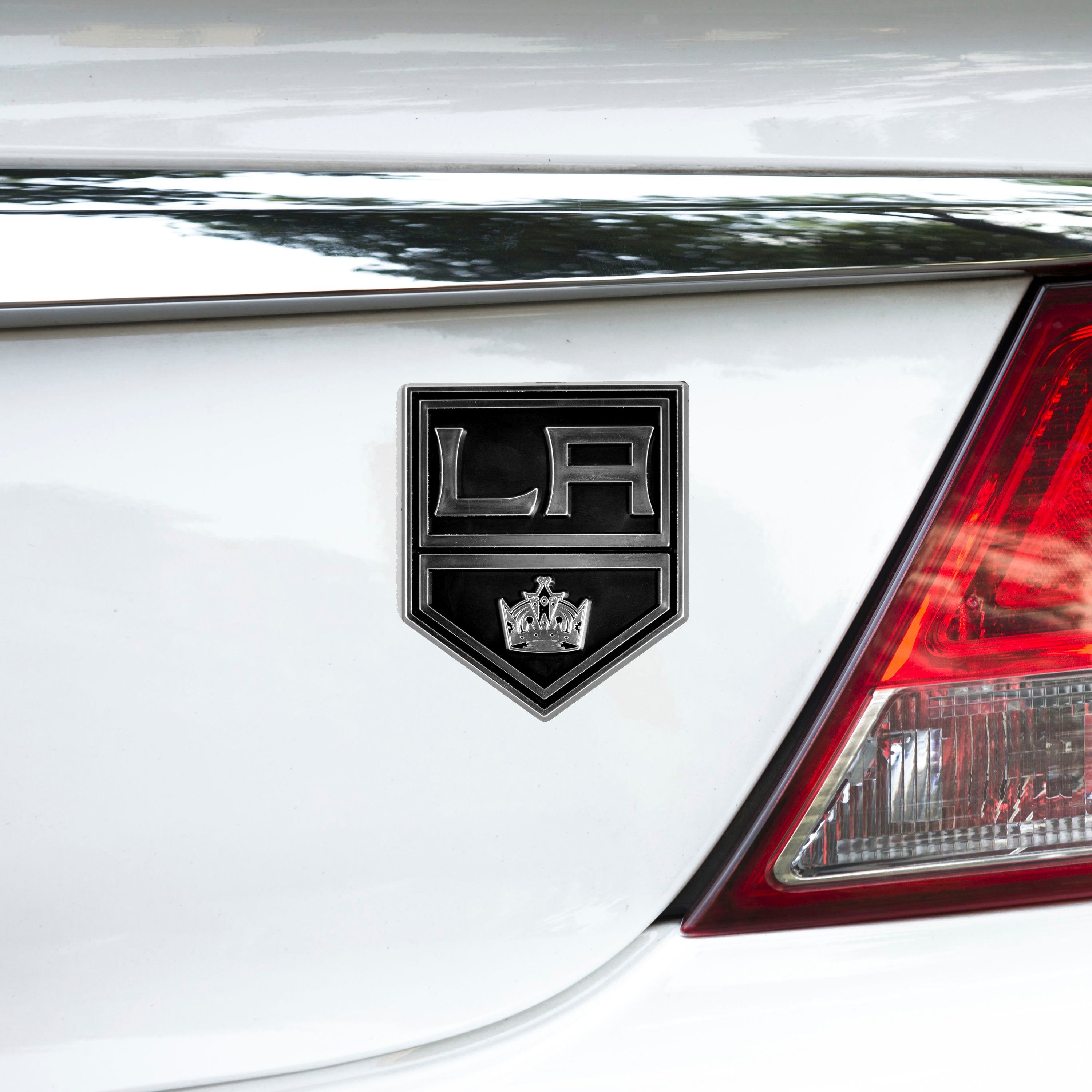 Los Angeles Kings Molded Chrome Plastic Emblem