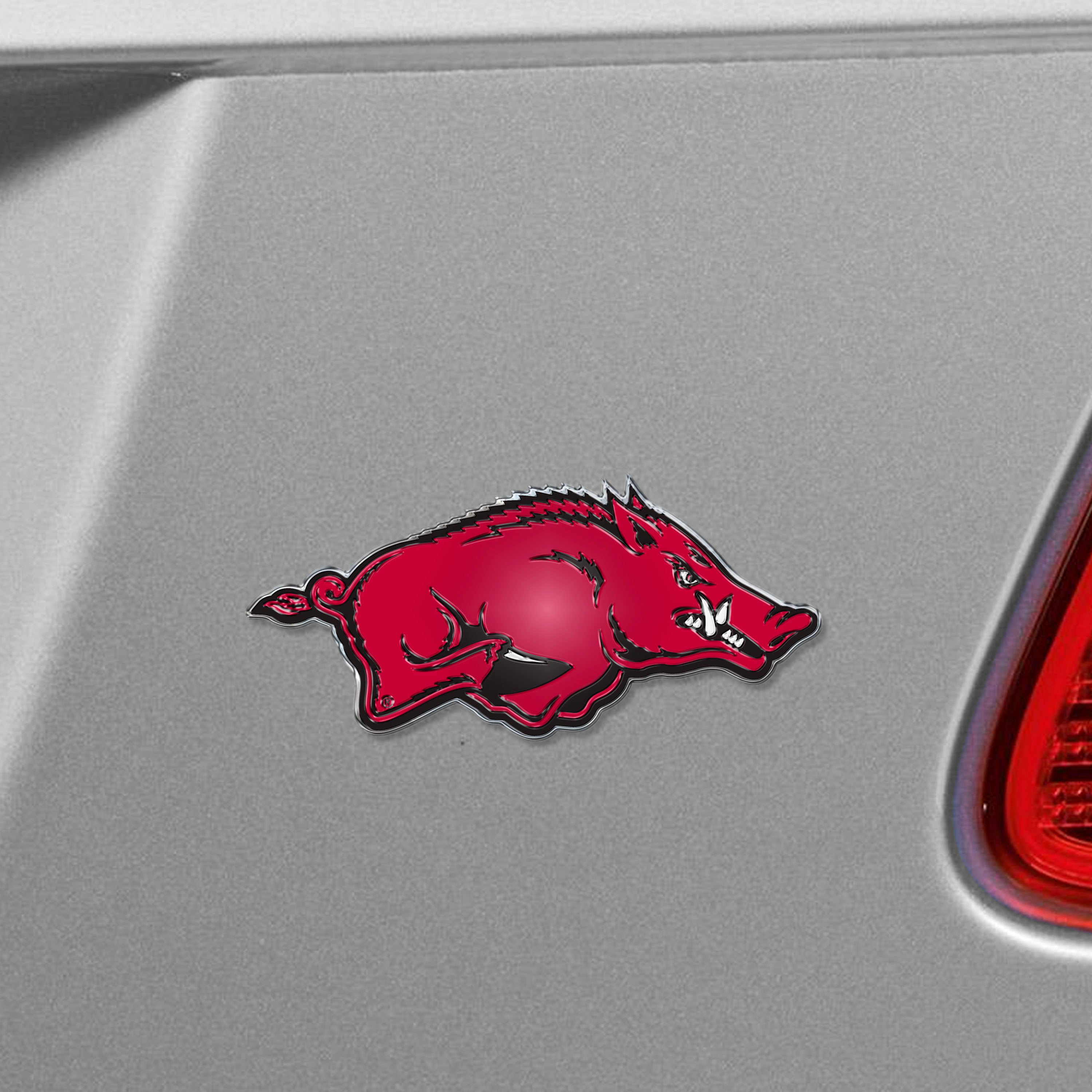 Arkansas Razorbacks Heavy Duty Aluminum Embossed Color Emblem