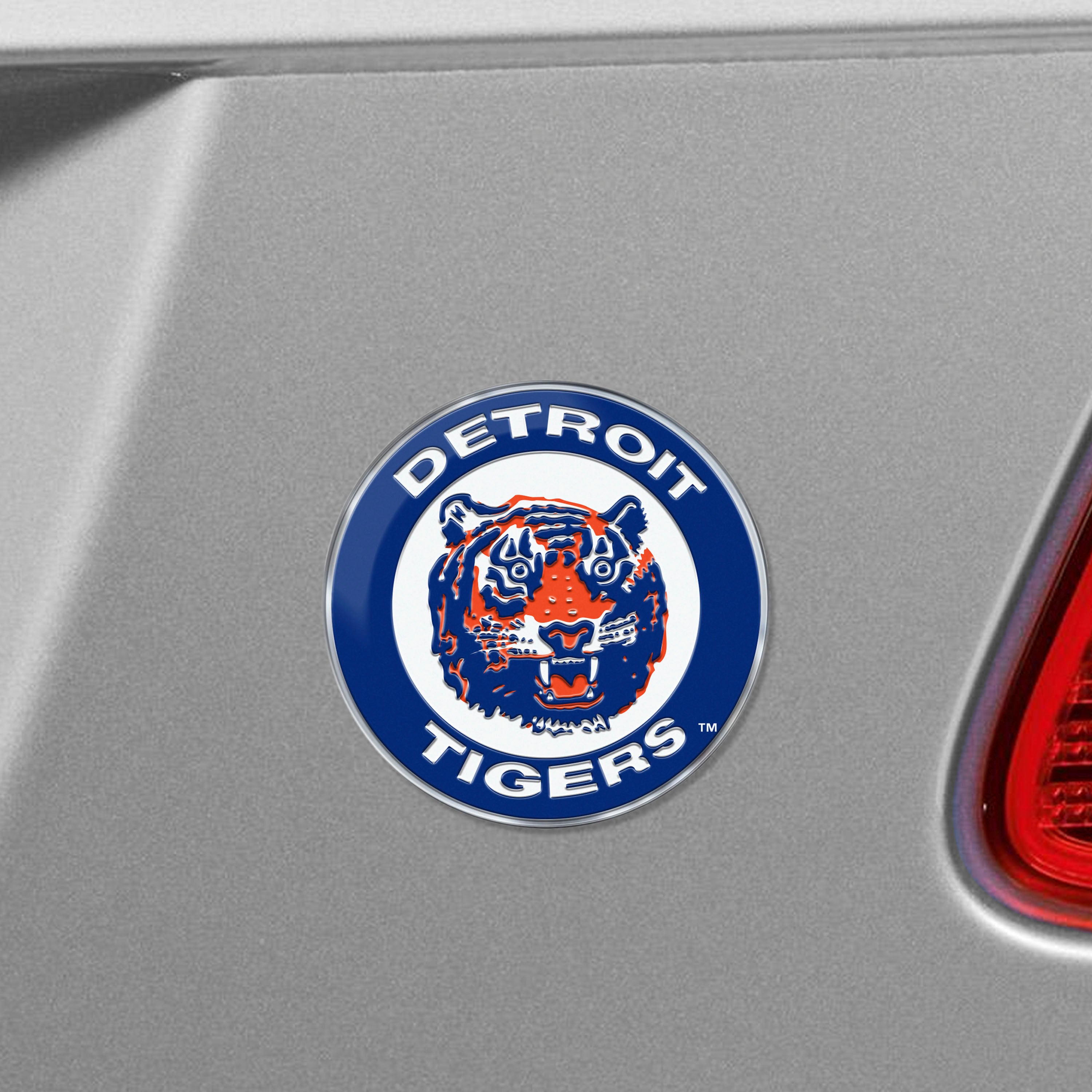 Detroit Tigers Heavy Duty Aluminum Embossed Color Emblem - Alternate