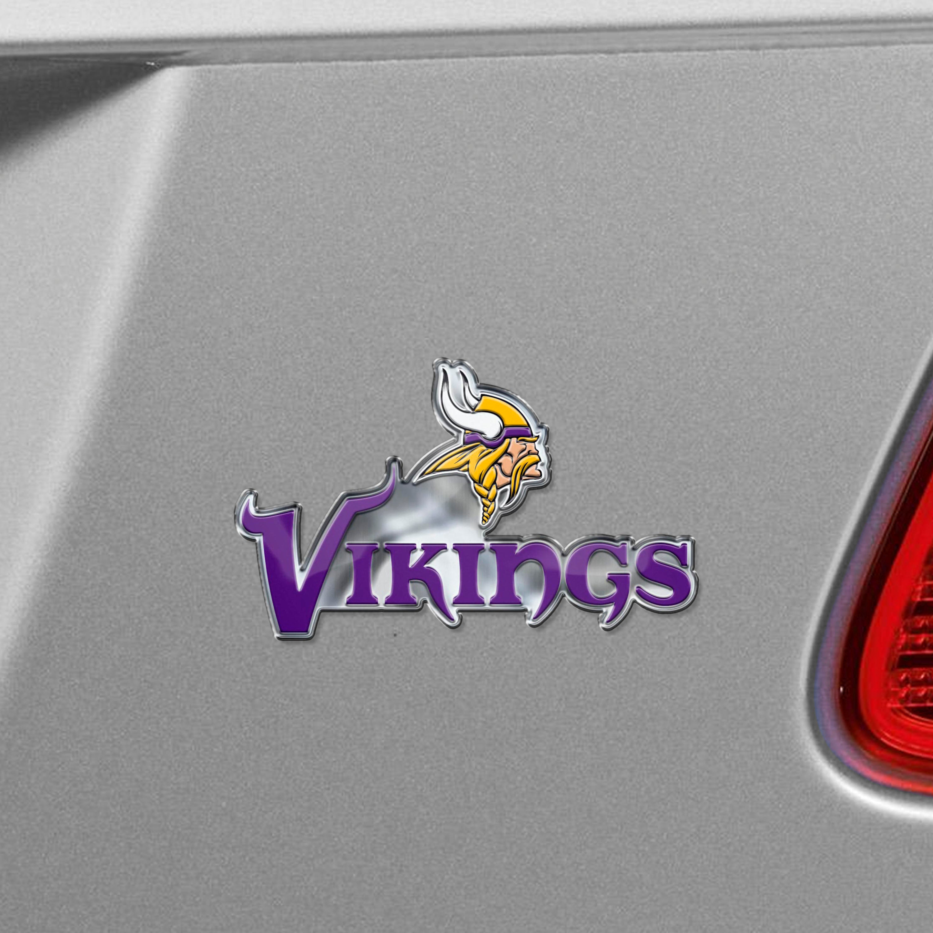 Minnesota Vikings Heavy Duty Aluminum Embossed Color Emblem - Alternate