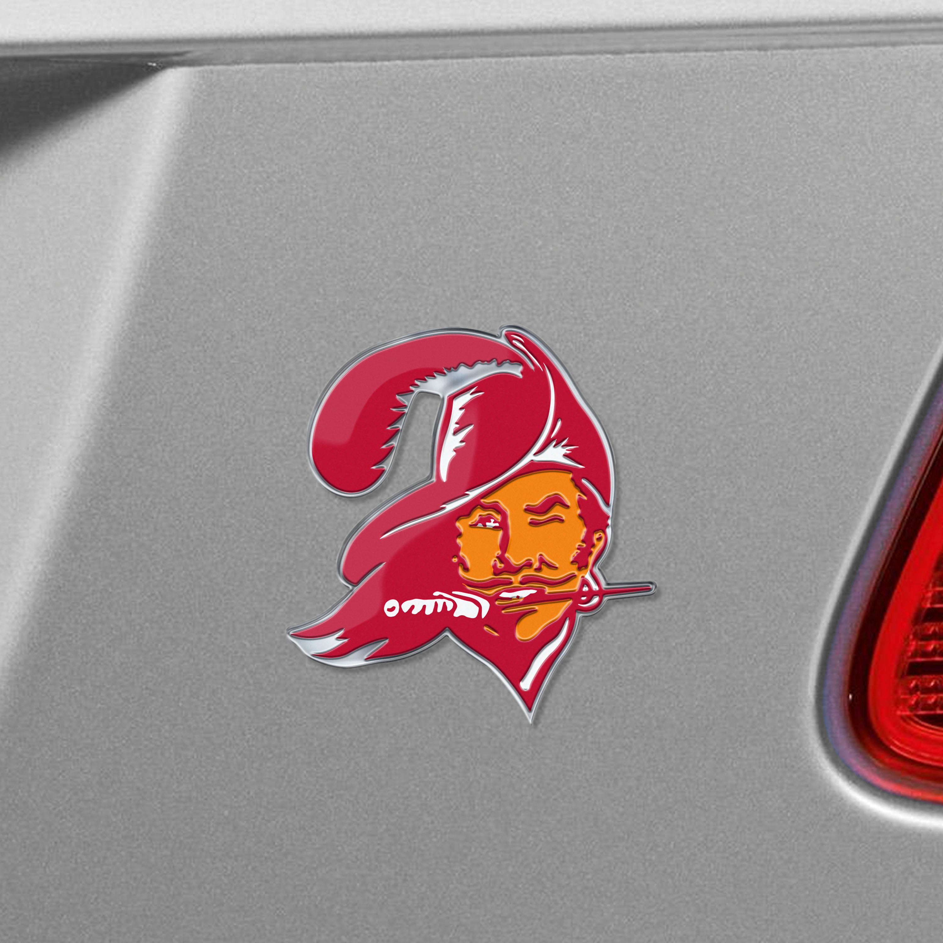 Tampa Bay Buccaneers Heavy Duty Aluminum Embossed Color Emblem - Alternate