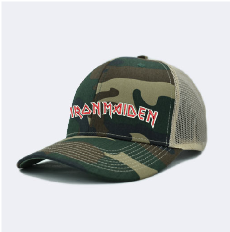 Gorra de camionero con estampado de camuflaje de Iron Maiden