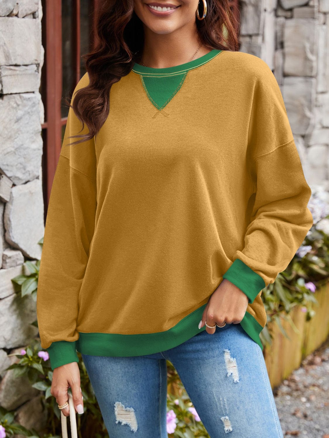 Contrast Round Neck Long Sleeve Sweatshirt - Trendsi