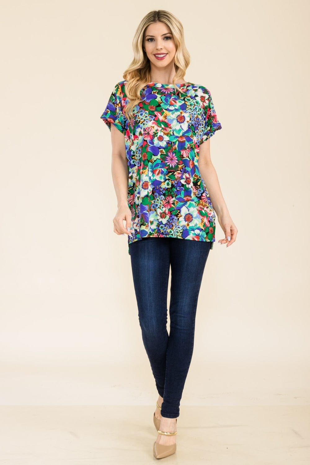 Celeste Full Size Round Neck Short Sleeve Floral T-Shirt - Trendsi