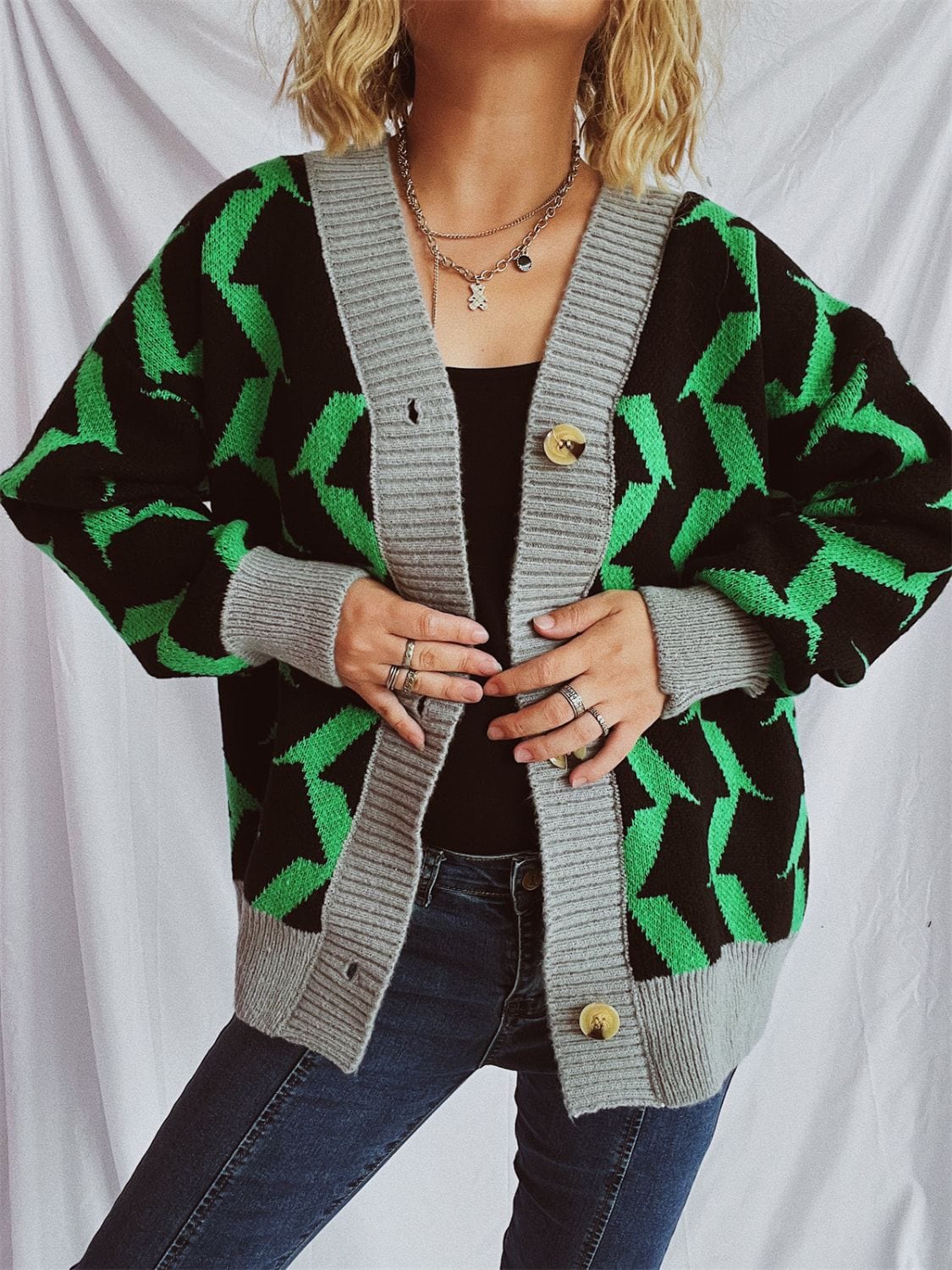 Contrast Trim Geometric V-Neck Long Sleeve Cardigan - Trendsi