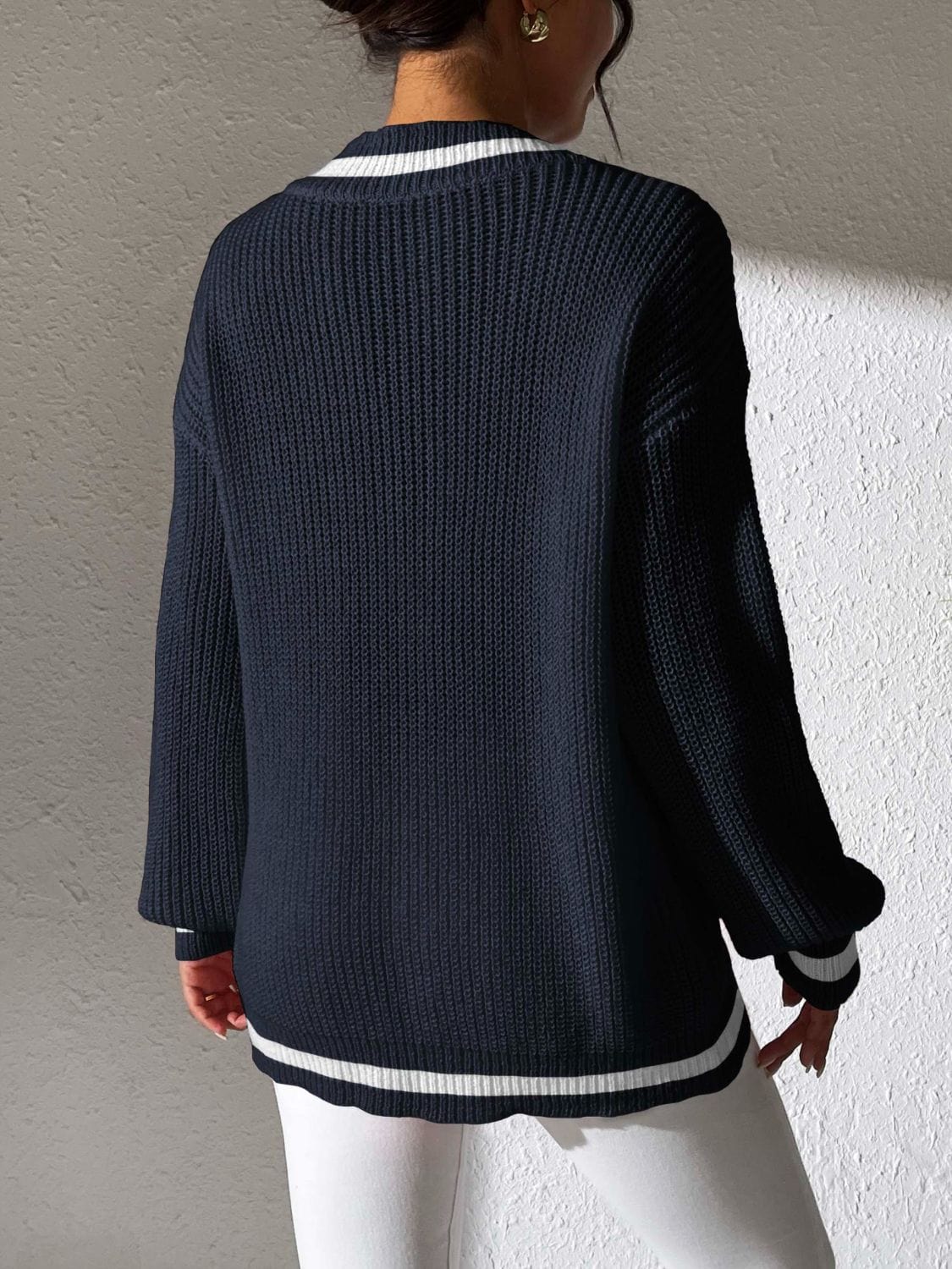 Contrast Trim V-Neck Long Sleeve Sweater - Trendsi