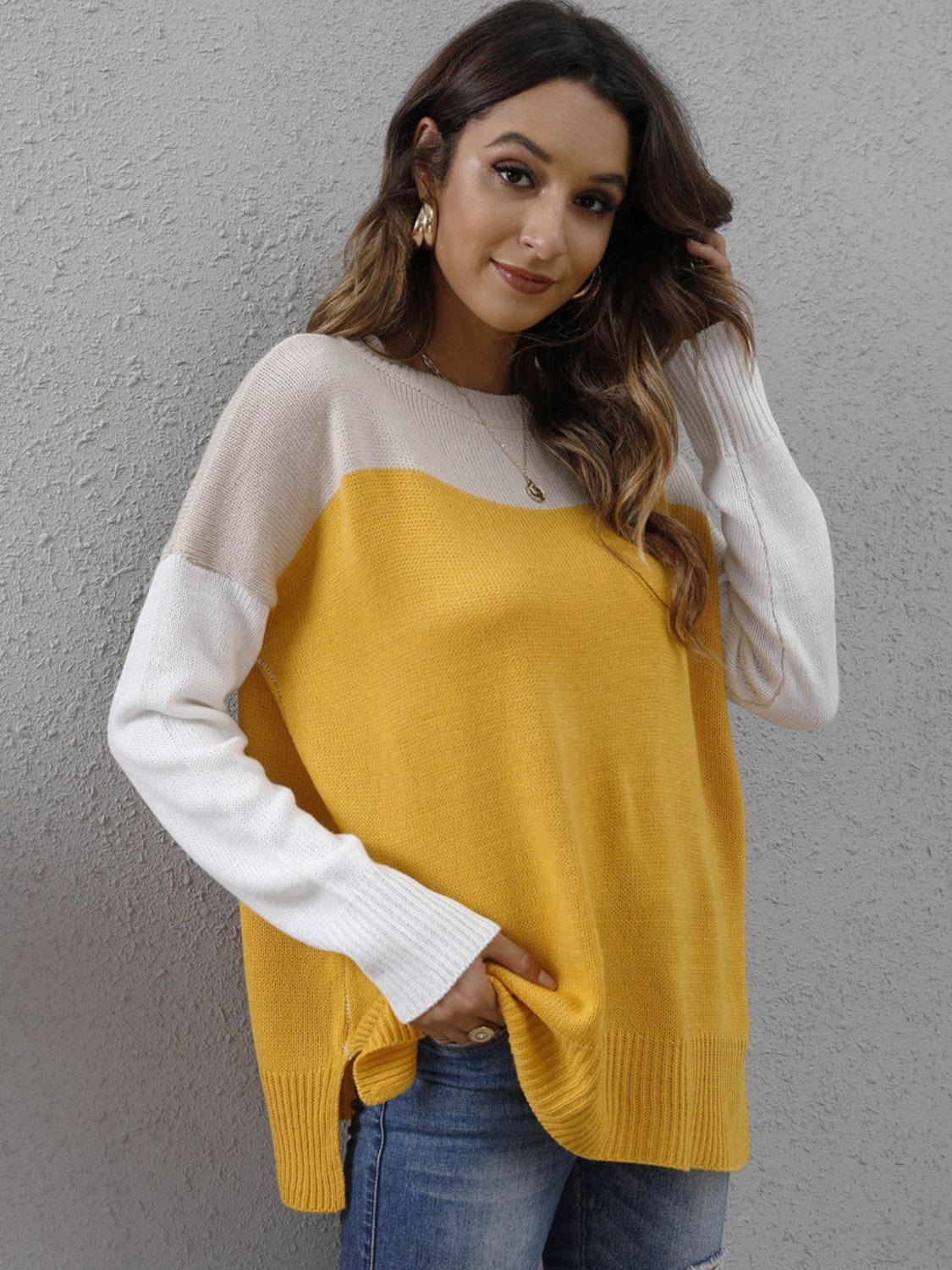 Color Block Round Neck Sweater - Trendsi