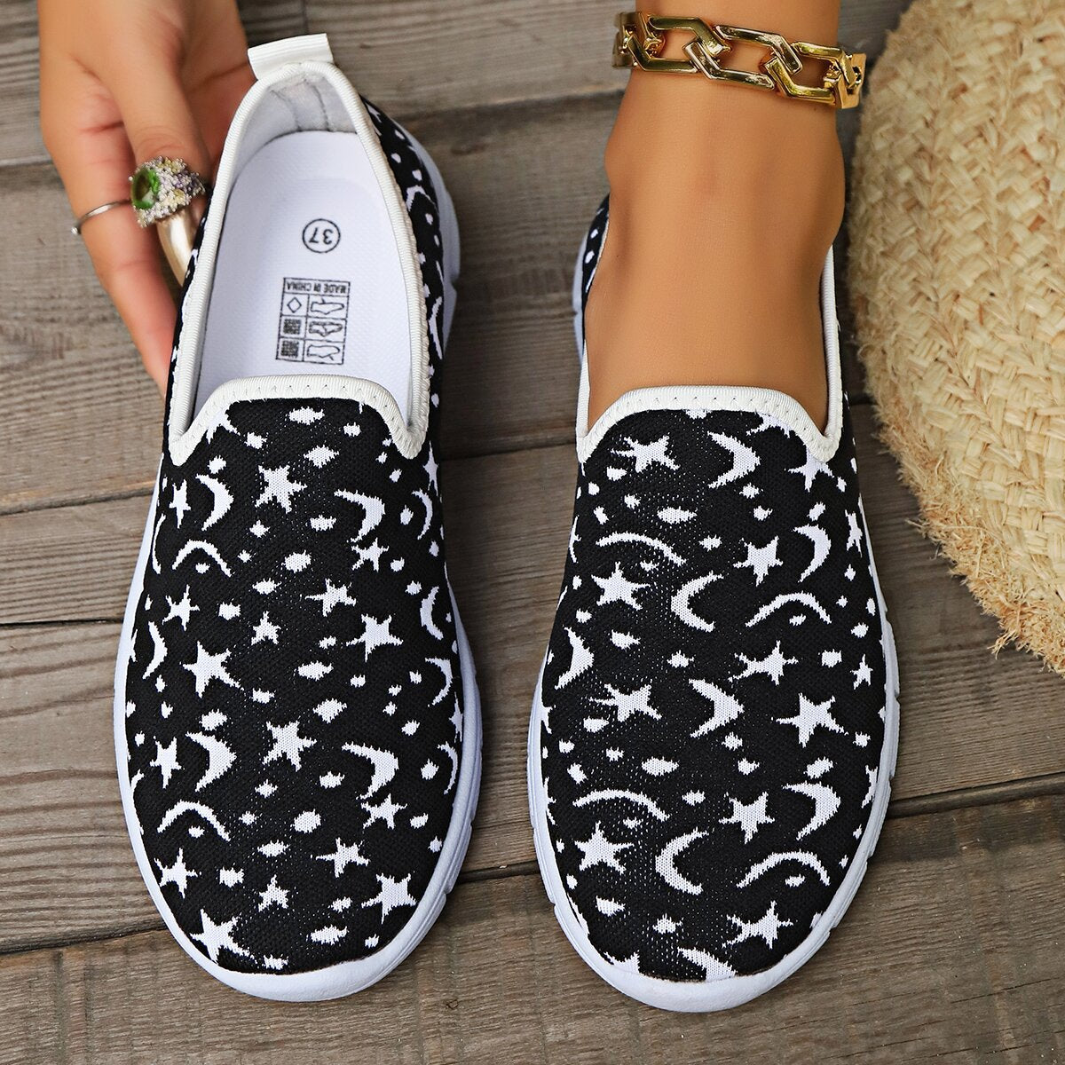 Star & Moon Pattern Flat Loafers Trendsi