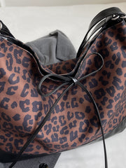 Bolso bandolera de doble uso con estampado de leopardo