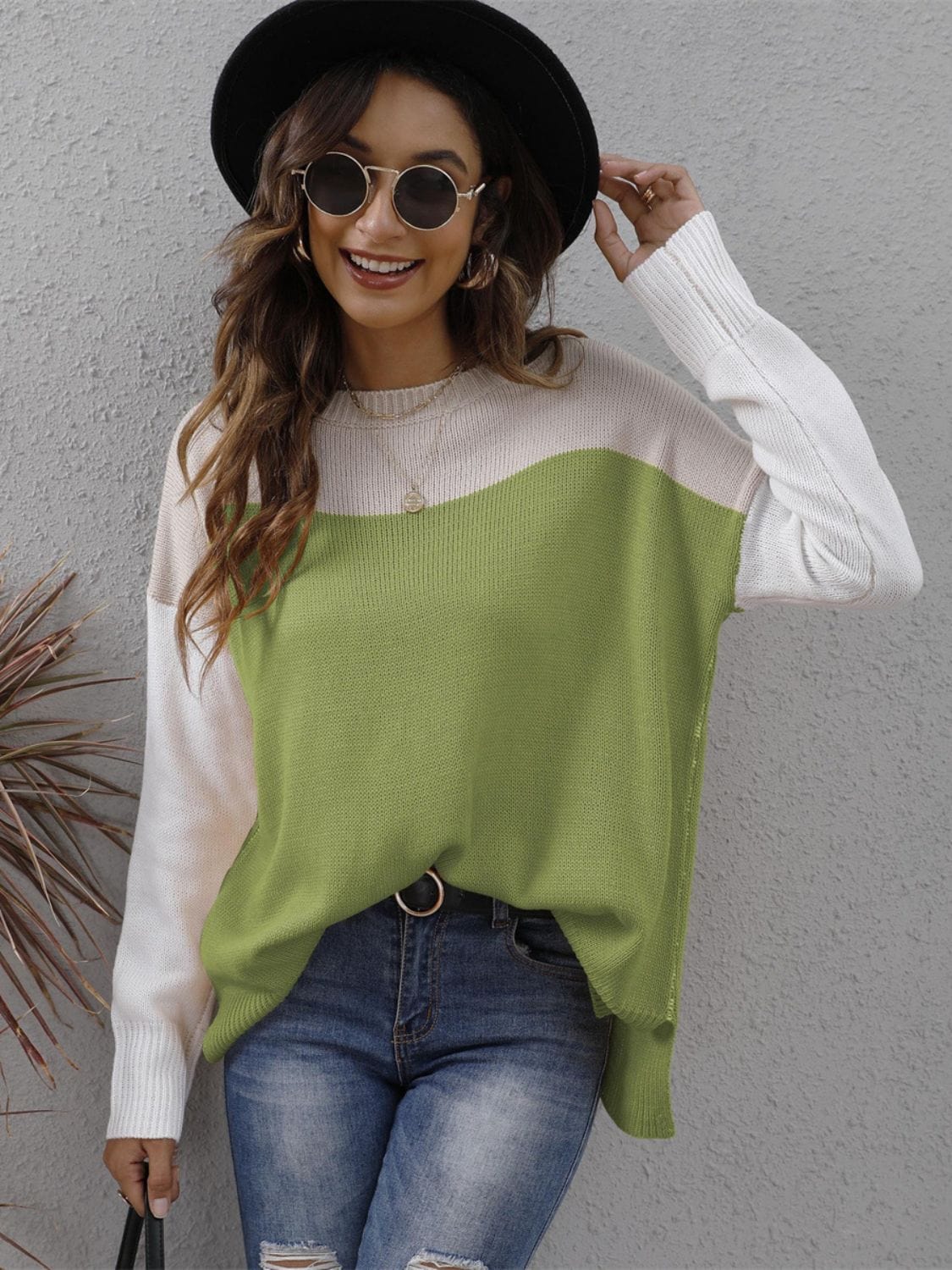 Color Block Round Neck Sweater - Trendsi