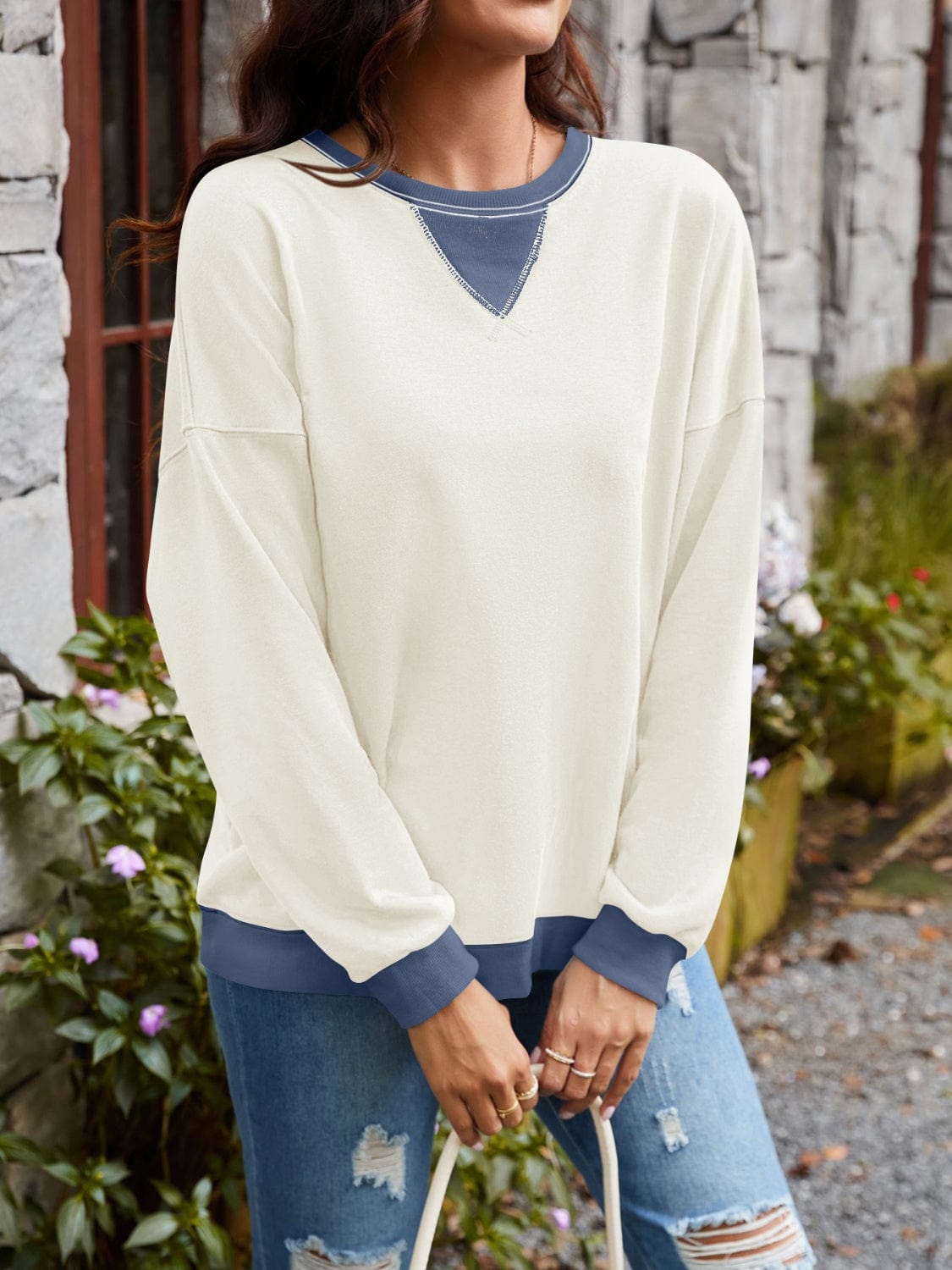 Contrast Round Neck Long Sleeve Sweatshirt - Trendsi